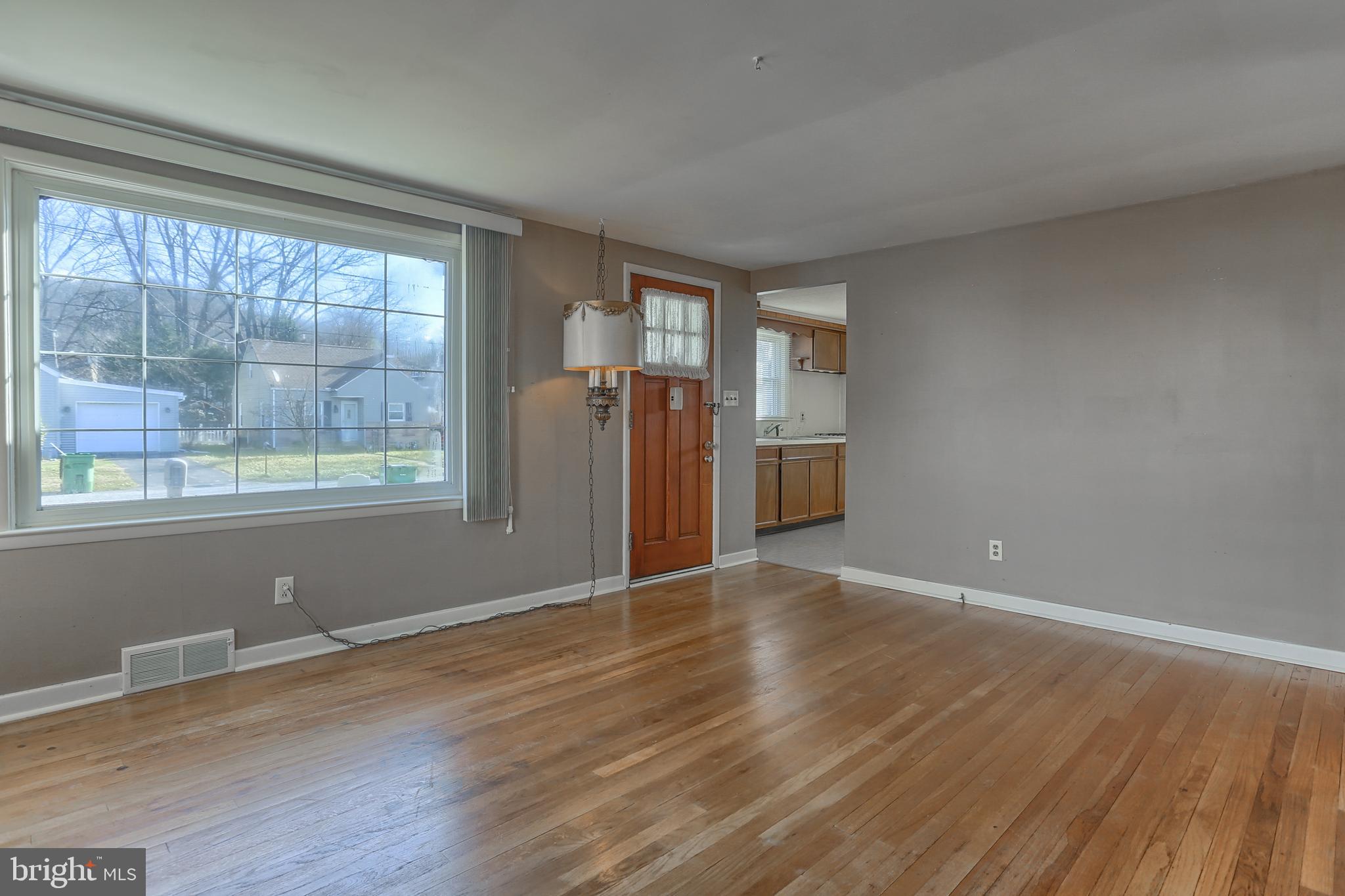 WOODLAND VIEW - Residential