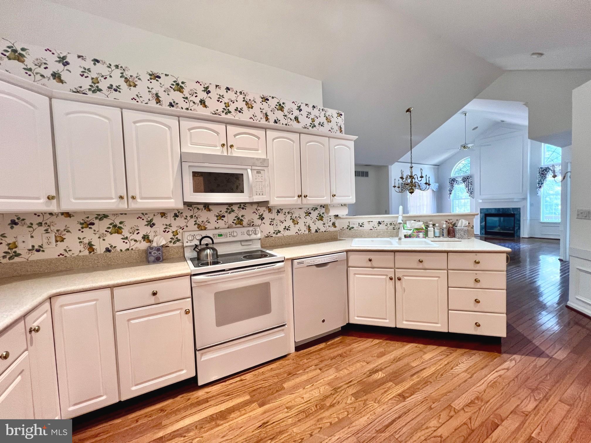 LIONSGATE - Residential