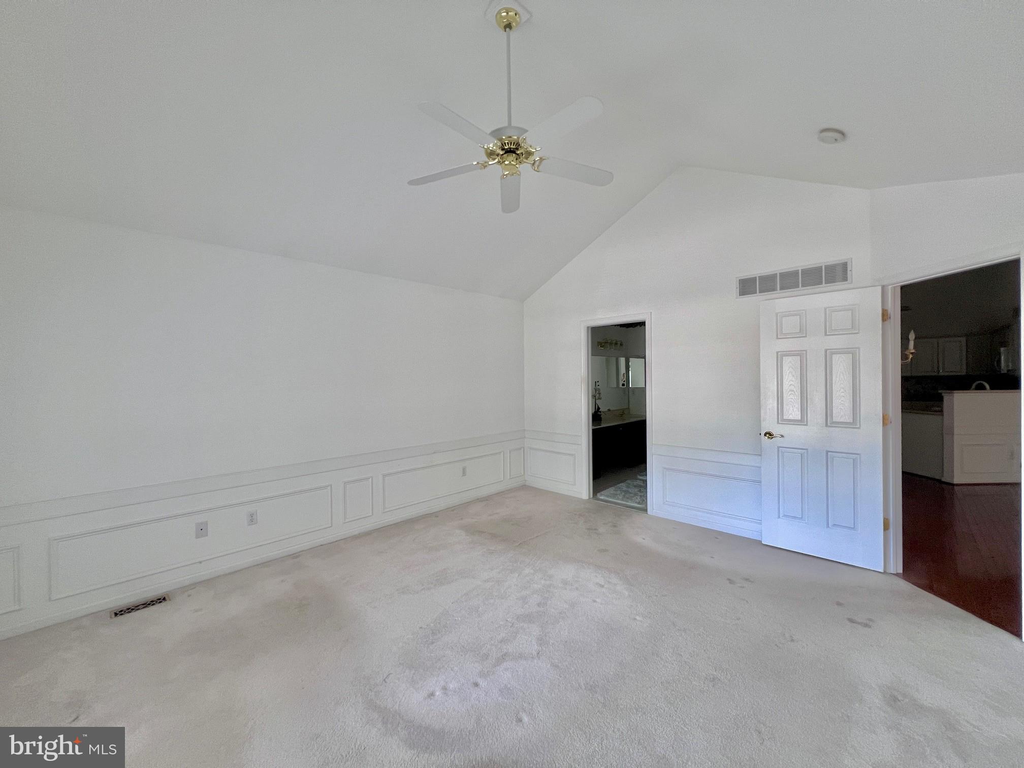 LIONSGATE - Residential