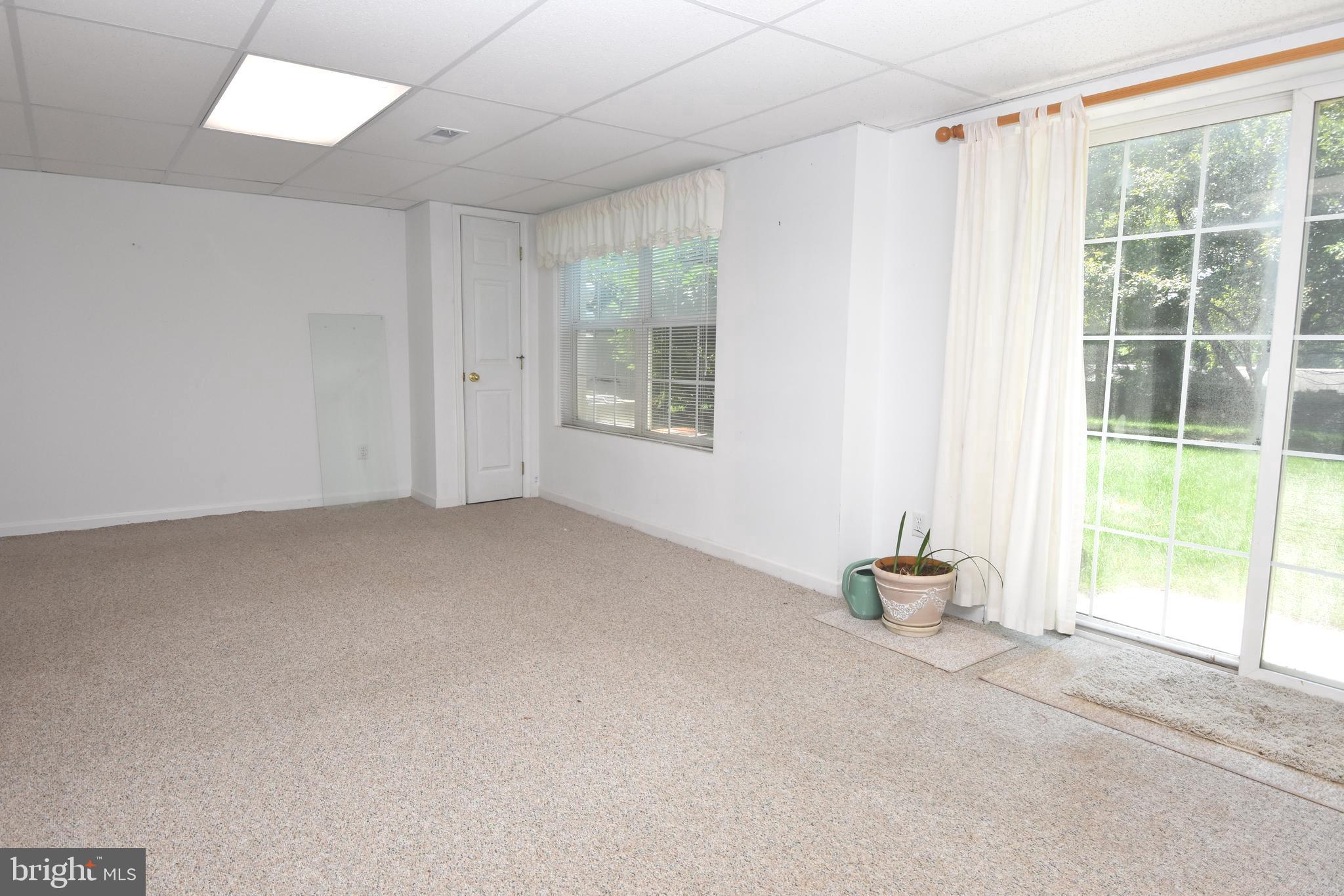 LIONSGATE - Residential