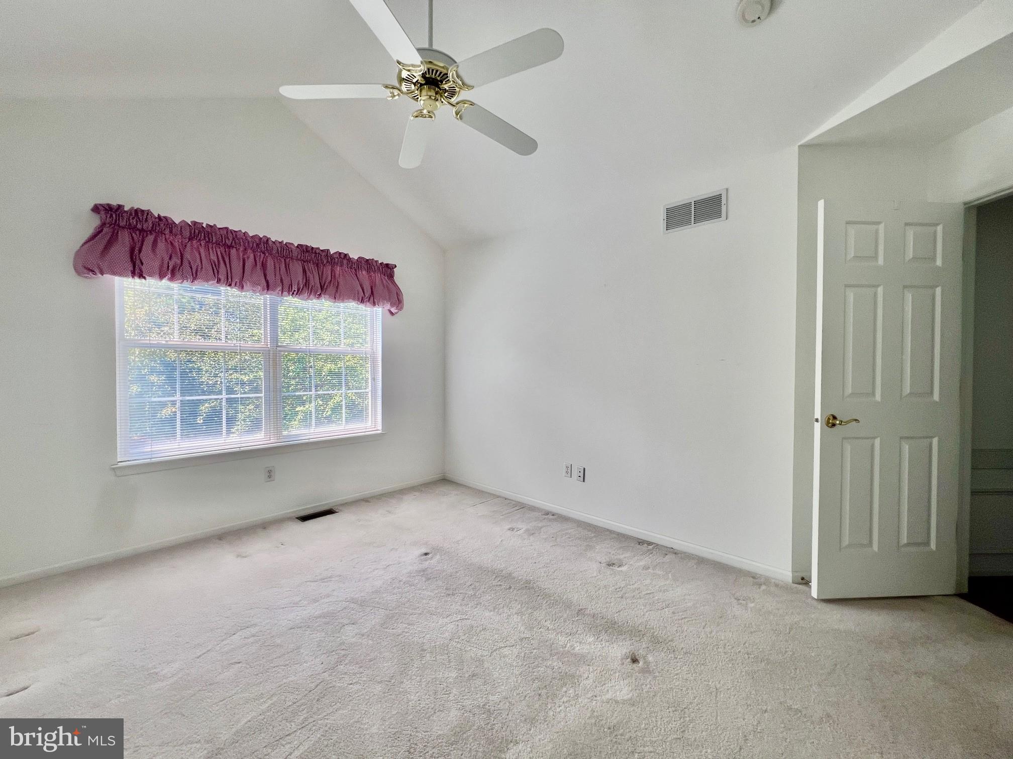 LIONSGATE - Residential