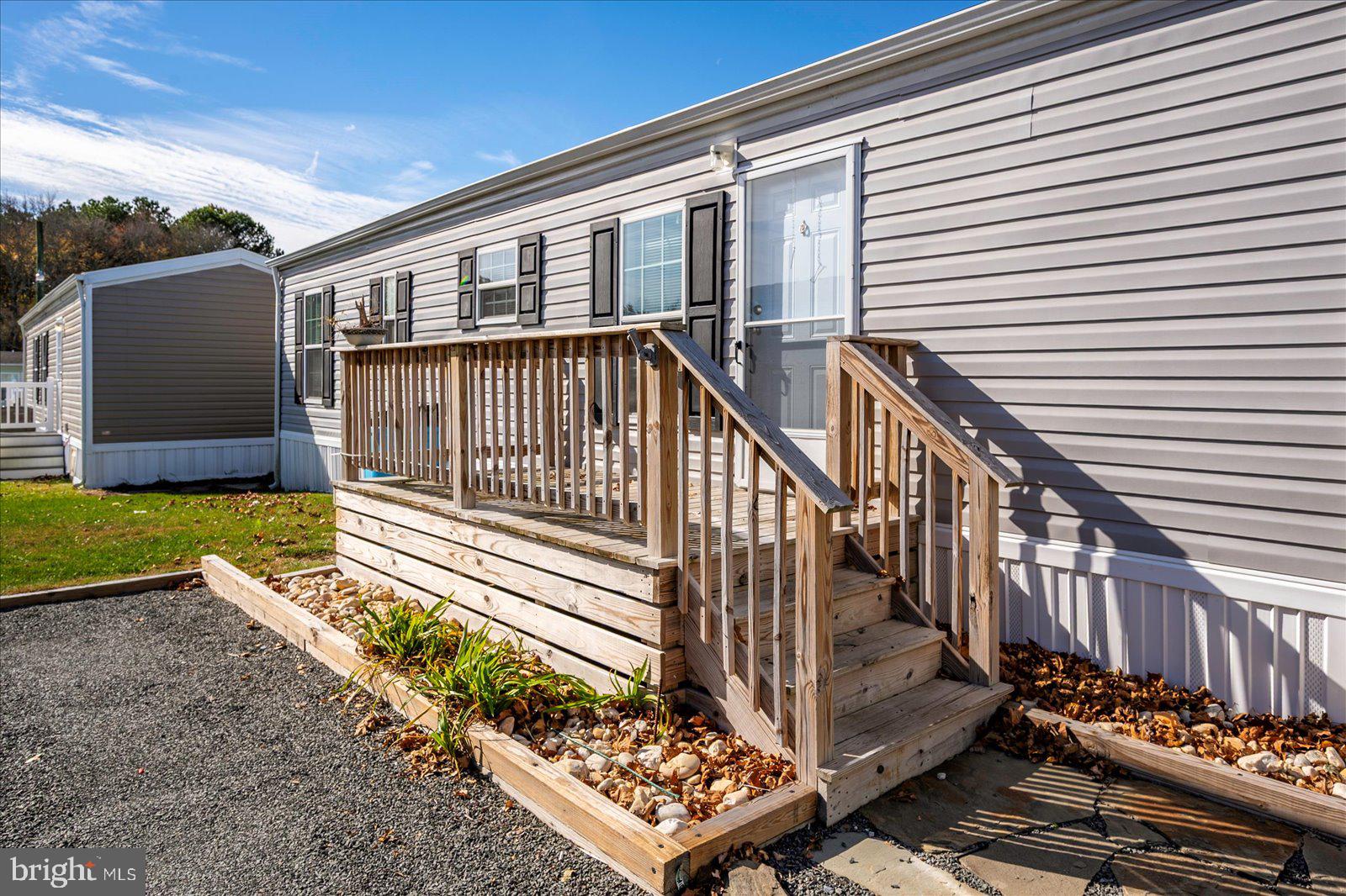 SALT LIFE PARK LLC - Residential