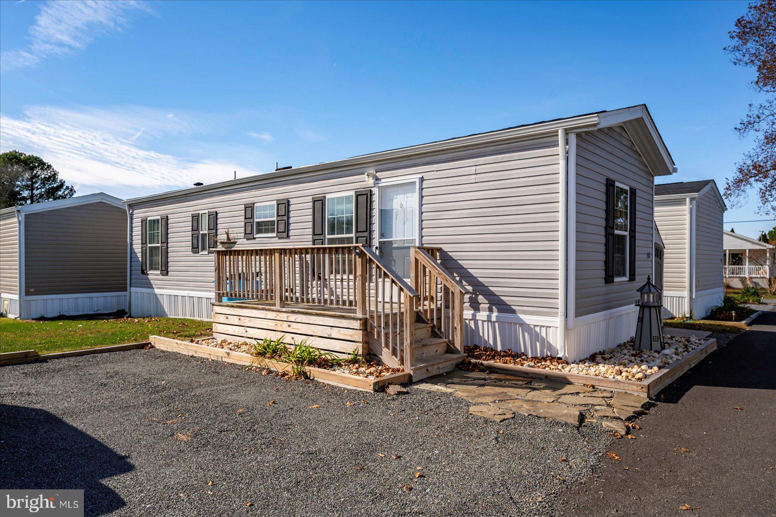 SALT LIFE PARK LLC - Residential