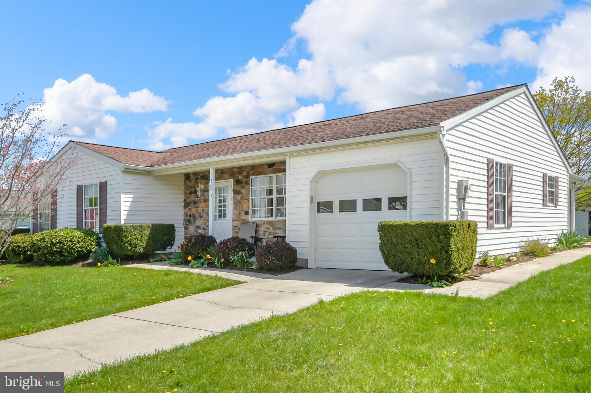 ***ANOTHER SMOOTH SALE ***  Welcome home to the popular Newbury model in the sought-after 55+ community of Crestwood Village  that offers dusk-to-Dawn security, clubhouse w/lots of activities,  pool,  billiards,  gym,  mini golf, fare-free bus service & more!
This 2 bedroom, 2 bath home  enjoys an abundance of natural light and is move-in ready just for you! It also features a 3-season Garden Room – the perfect place for al fresco dining or entertaining during the warmer months whose proximity to the garden offers a serene space to relax and connect with nature regardless of the weather.  Located in the heart of Frederick, this home is near the popular Frederick Historic District and does not have the high Frederick City taxes!