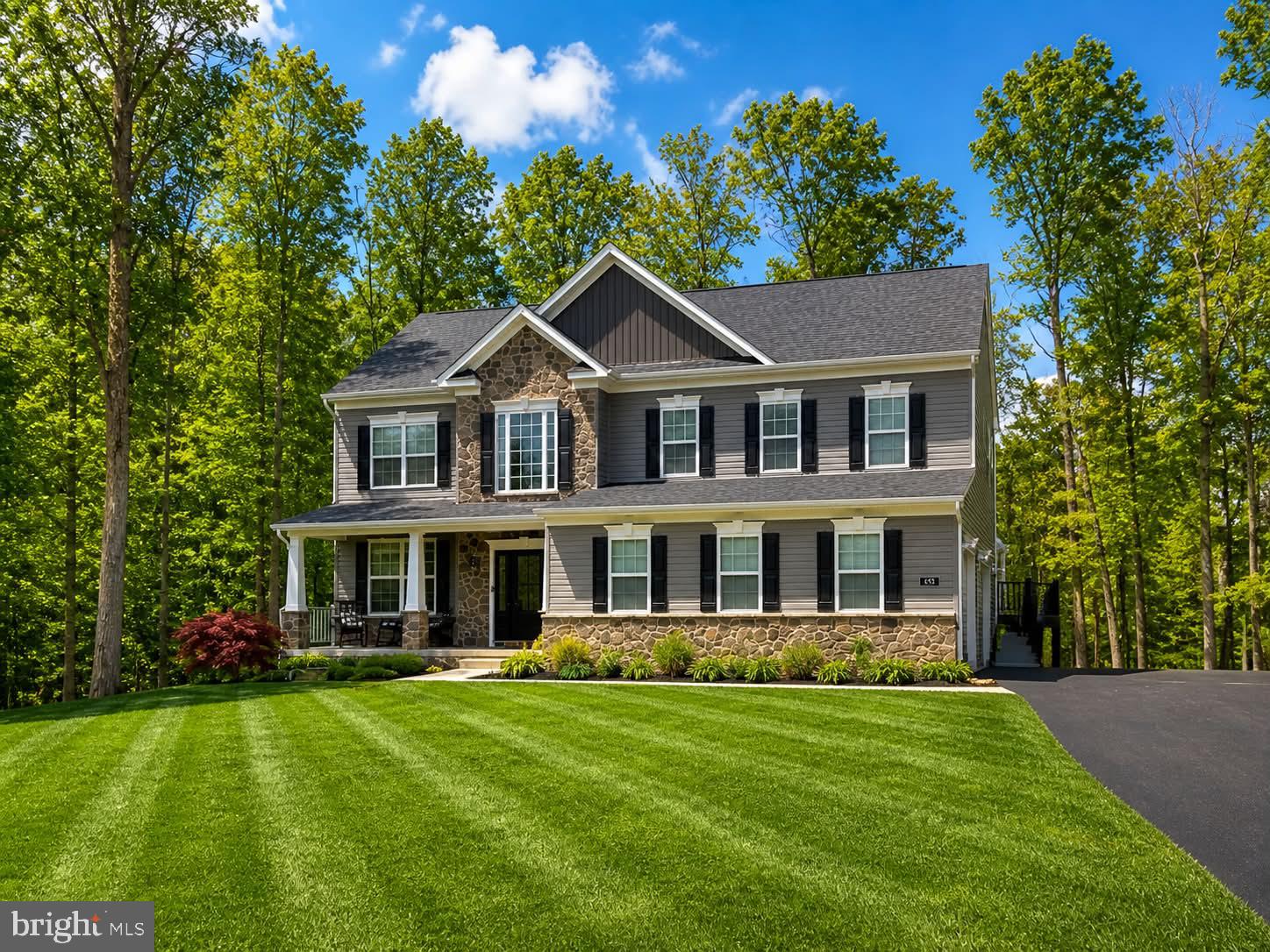NESTLE WOODS - Residential