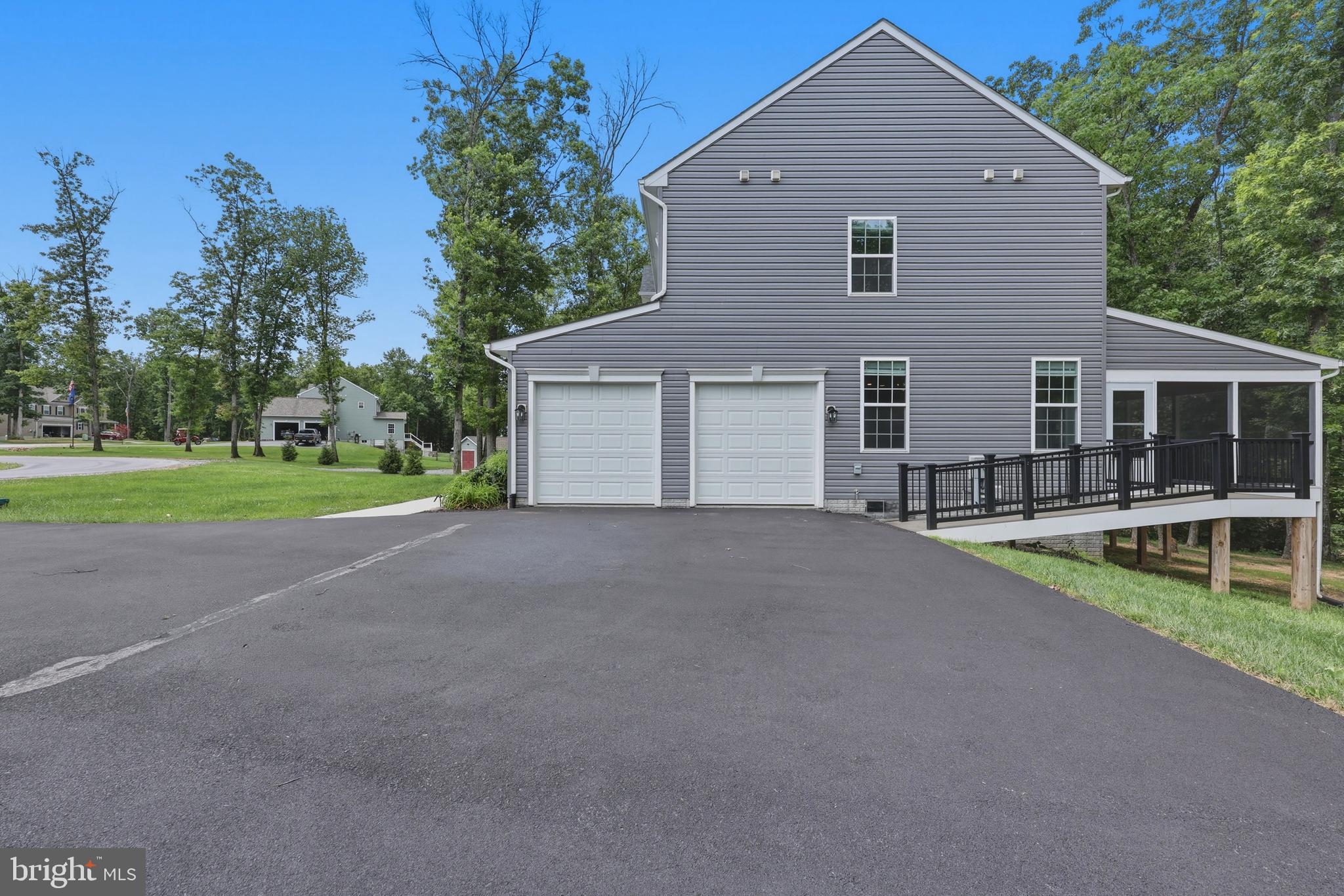 NESTLE WOODS - Residential