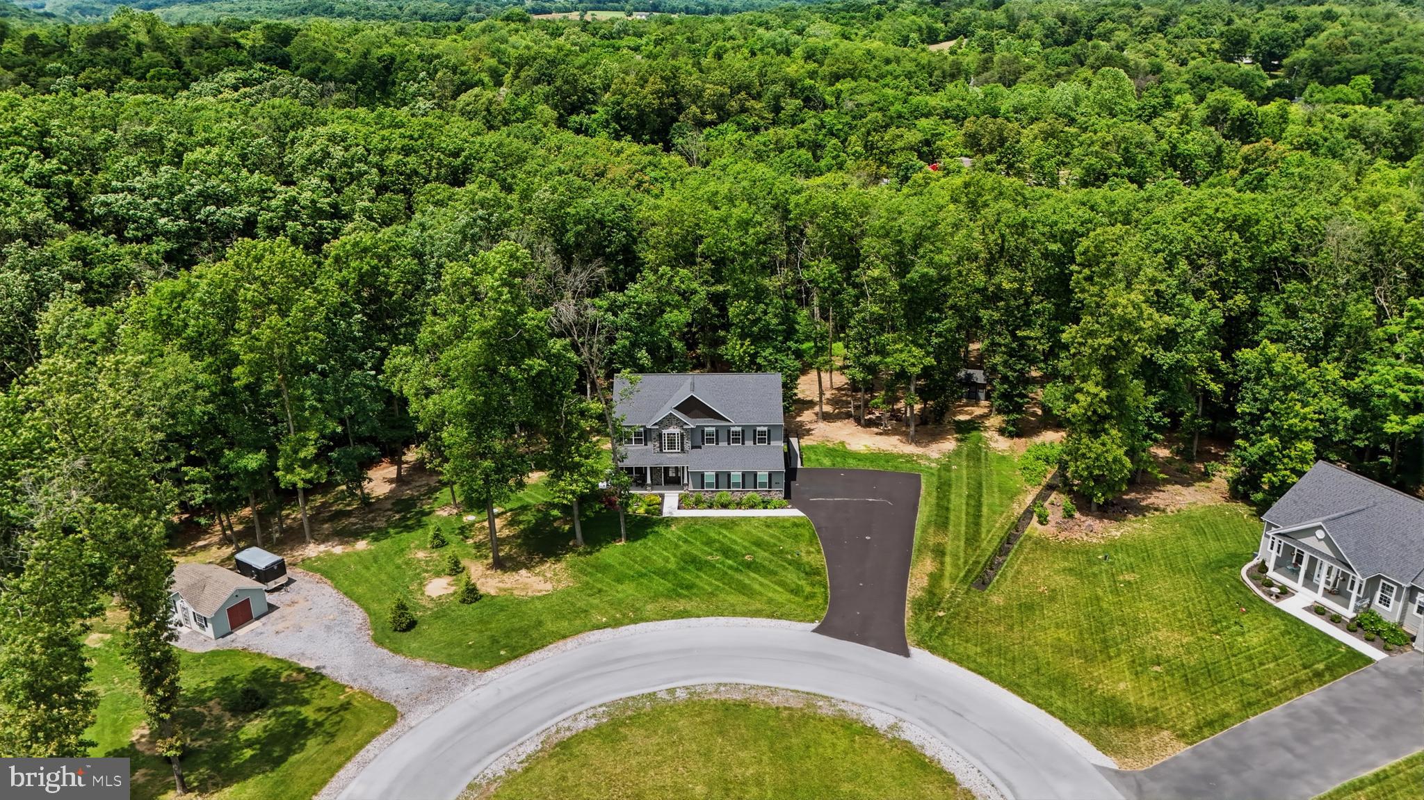NESTLE WOODS - Residential