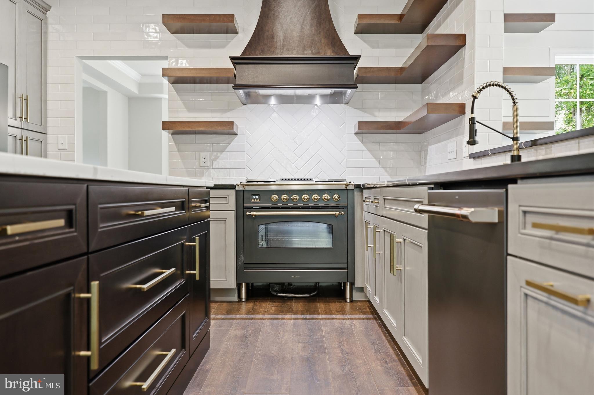 NESTLE WOODS - Residential