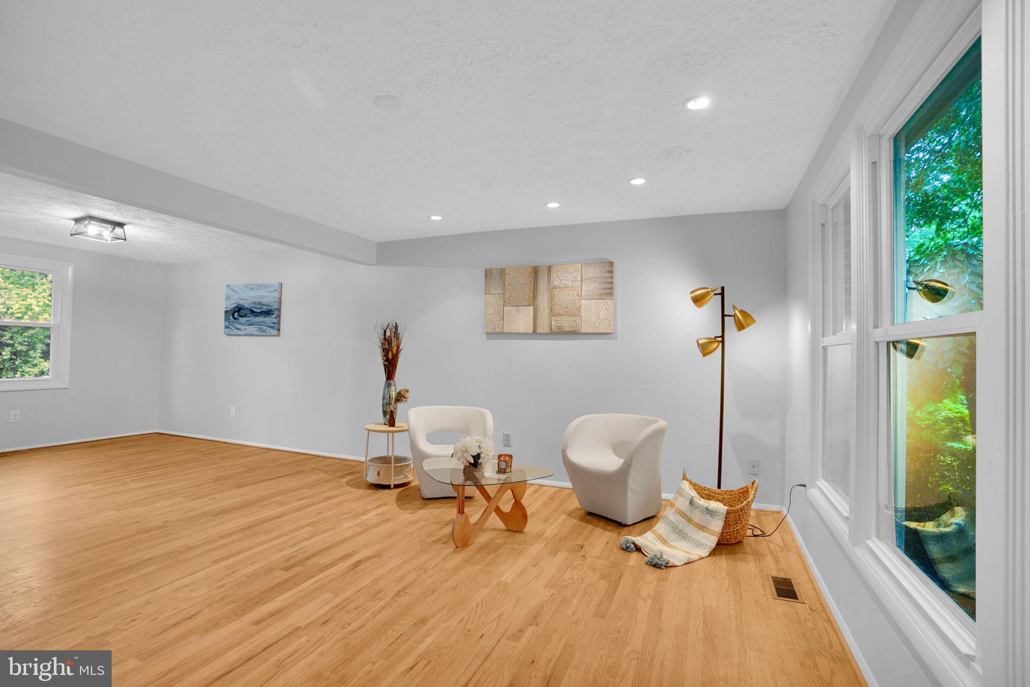 MEADOWVALE - Residential
