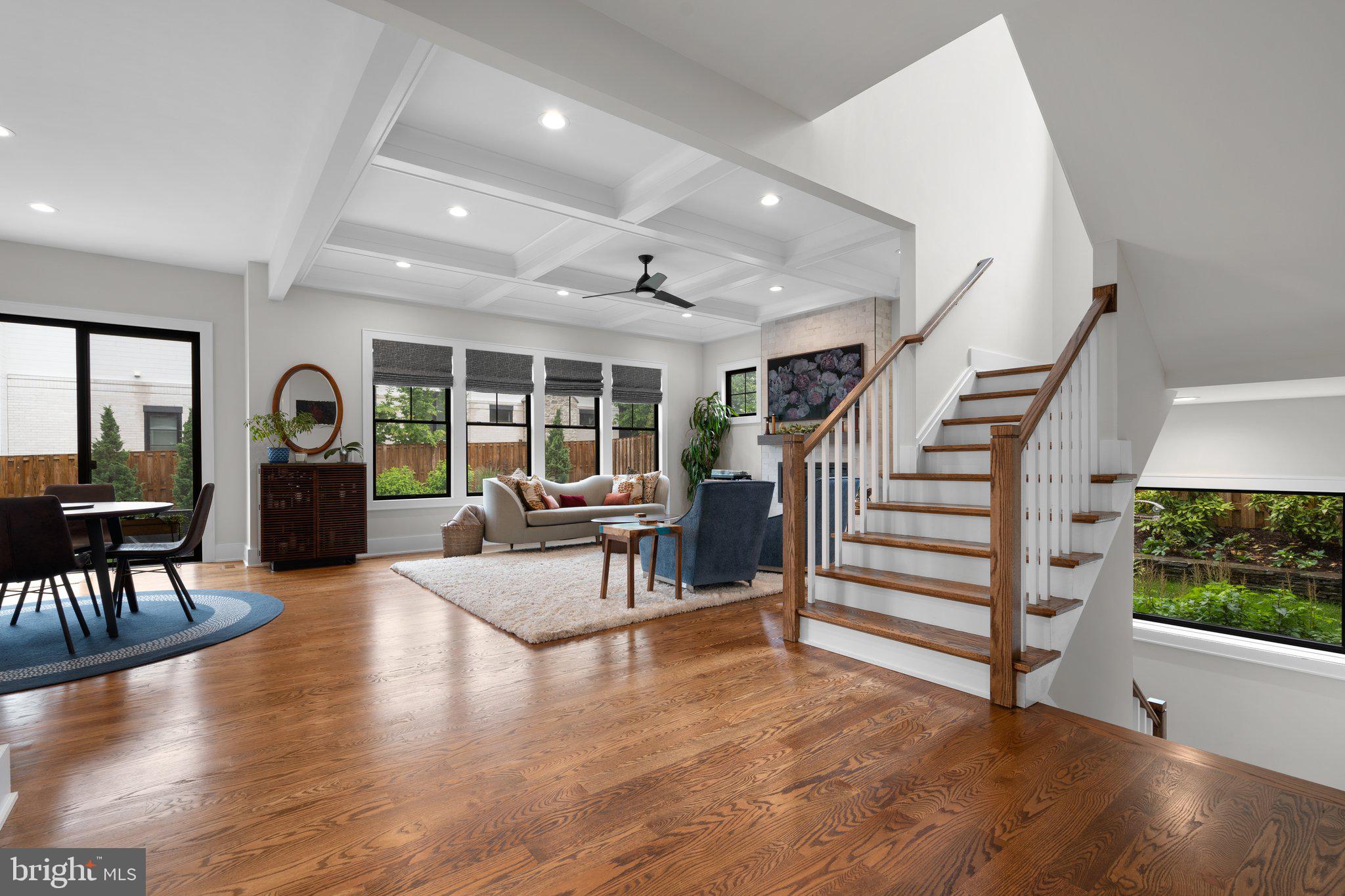 VIENNA WOODS - Residential