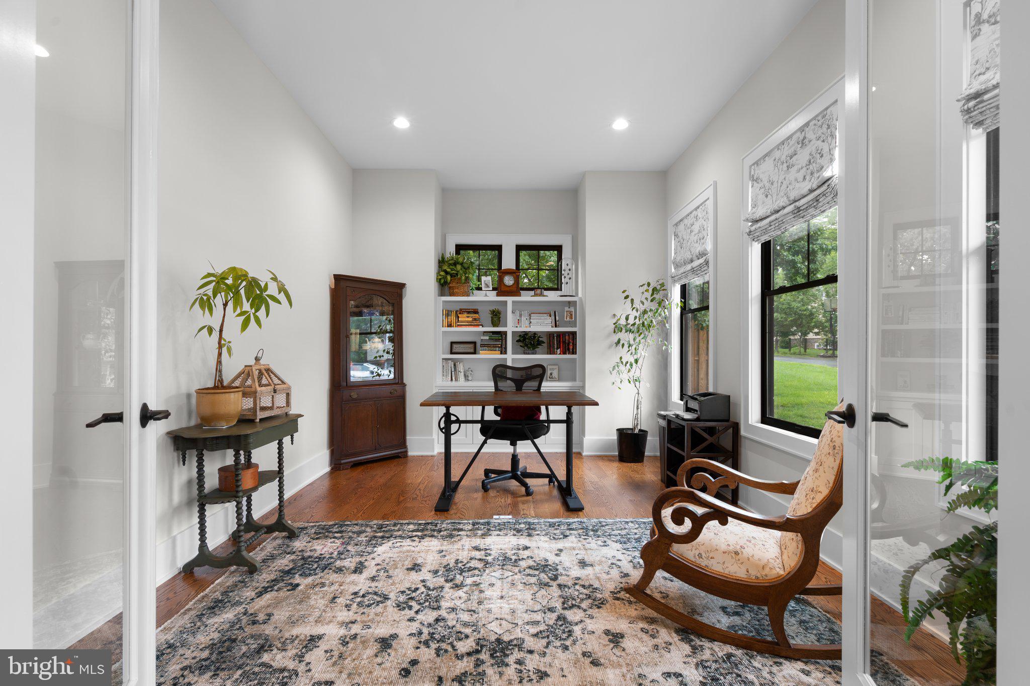 VIENNA WOODS - Residential