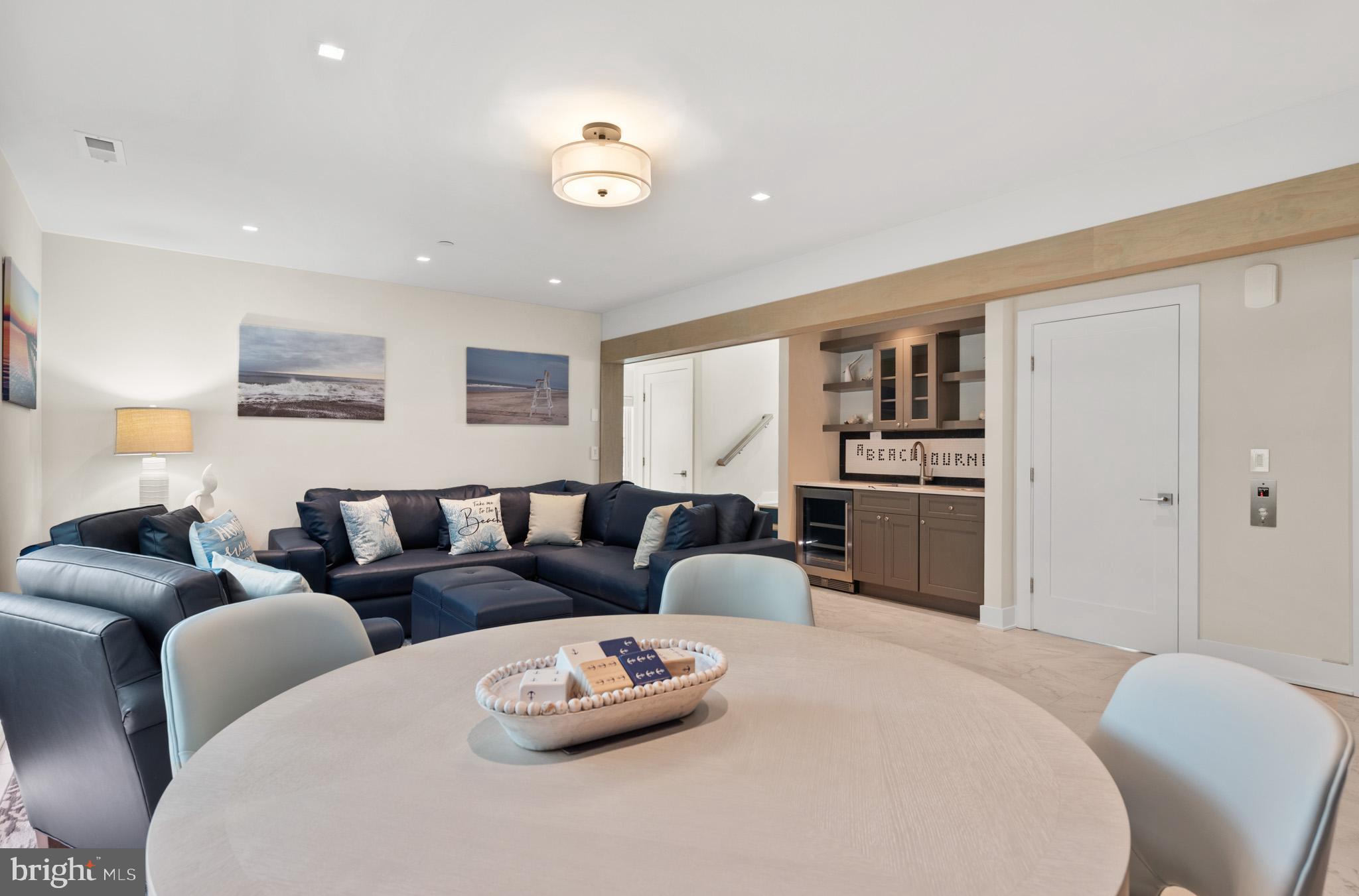 INDIAN BEACH - Residential