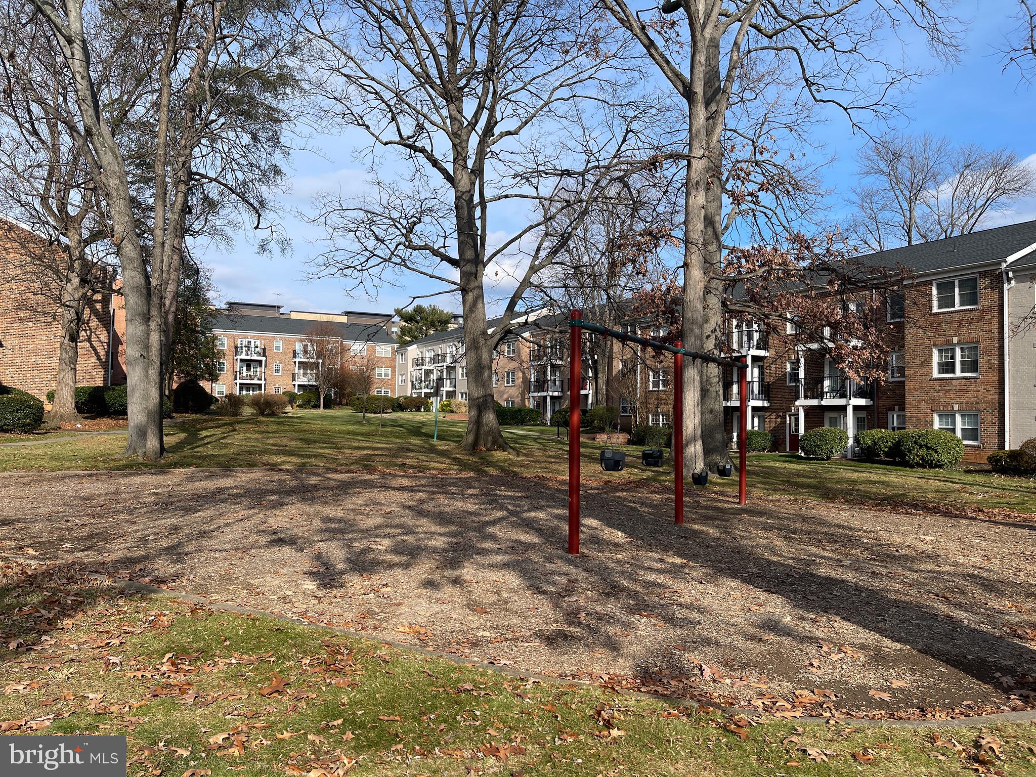 FOXCROFT COLONY CONDOS - Residential