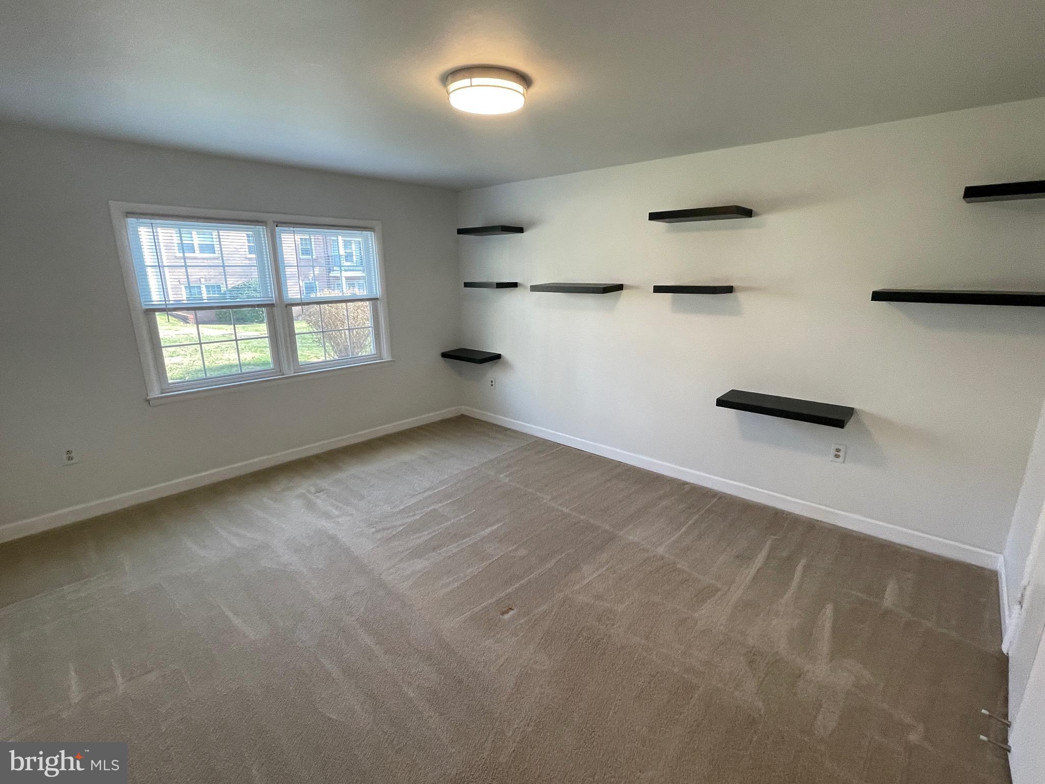 FOXCROFT COLONY CONDOS - Residential