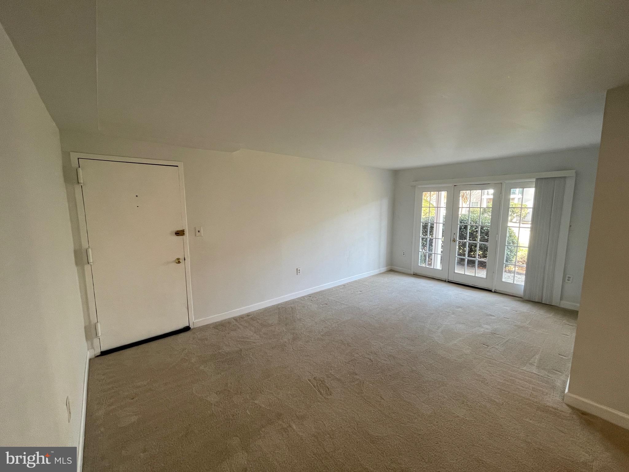 FOXCROFT COLONY CONDOS - Residential