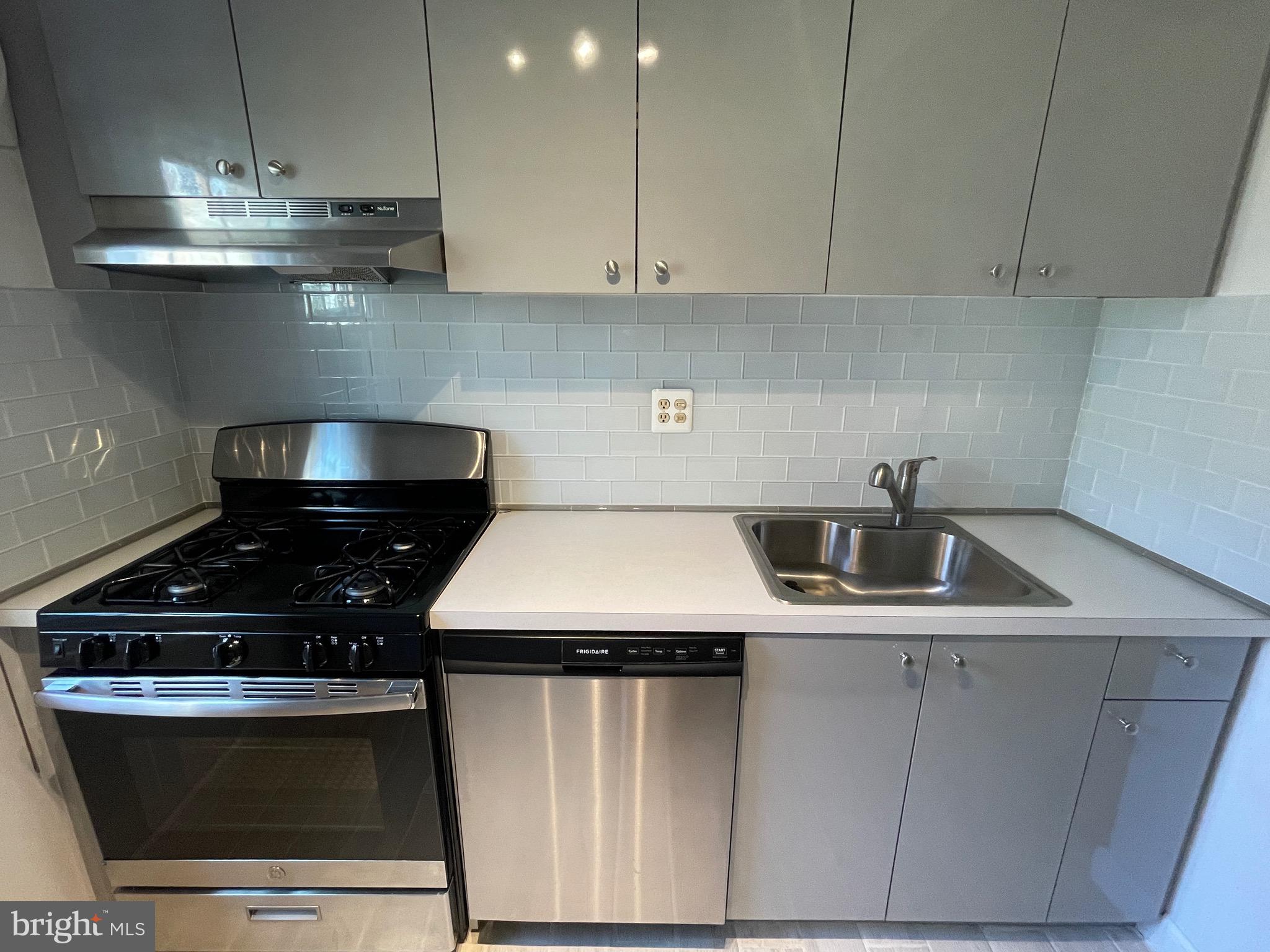 FOXCROFT COLONY CONDOS - Residential