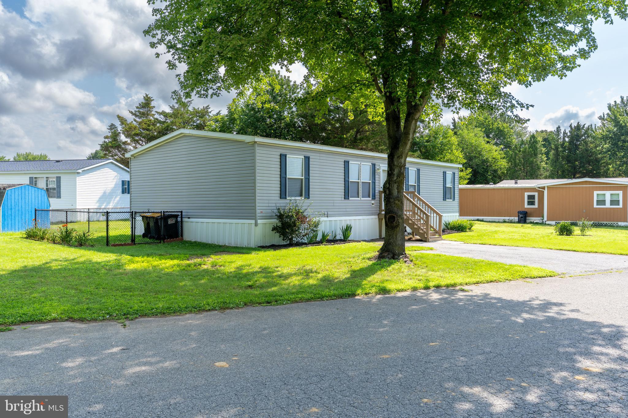 VILLAGE BROOK - Residential