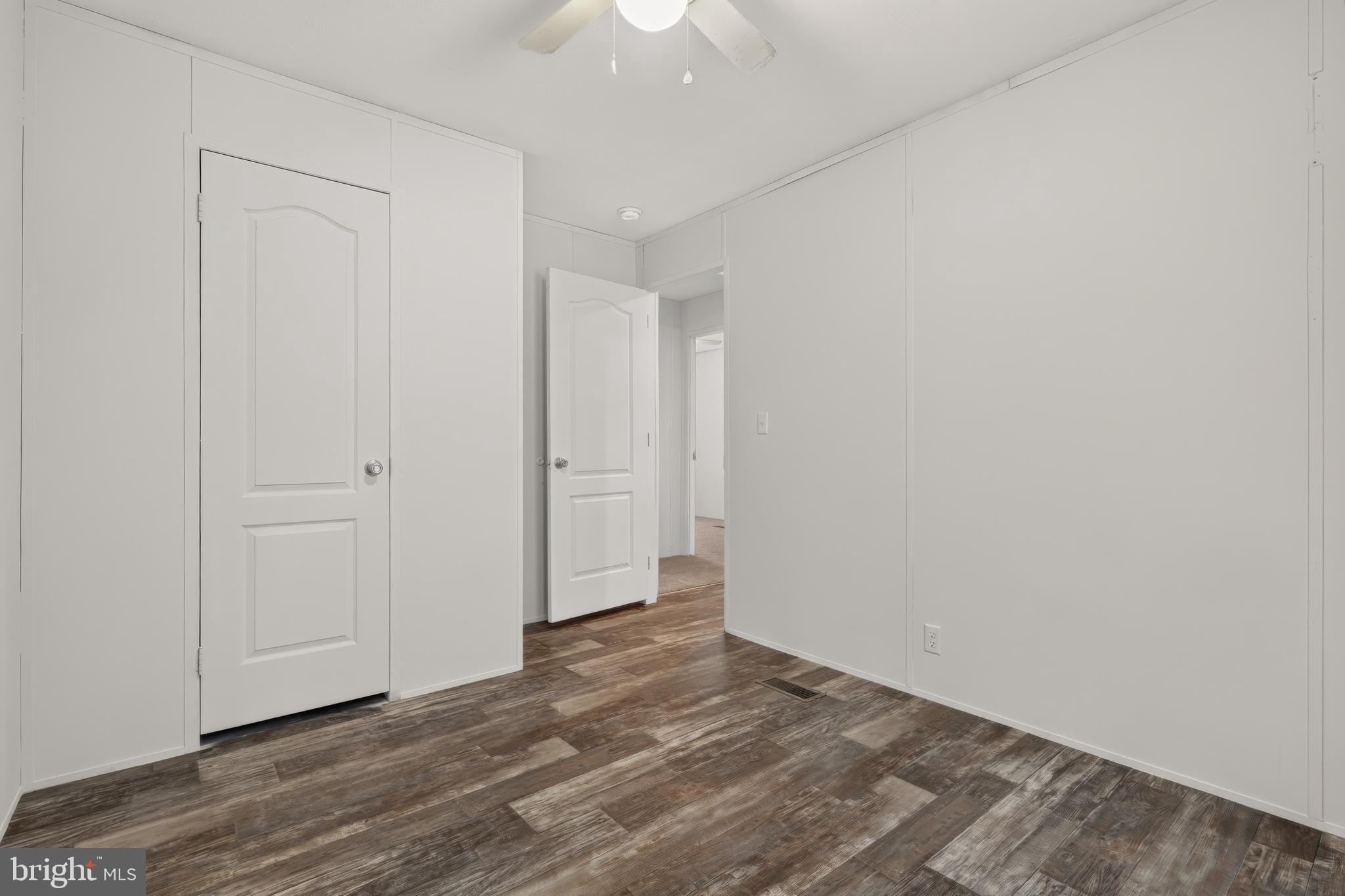 VILLAGE BROOK - Residential