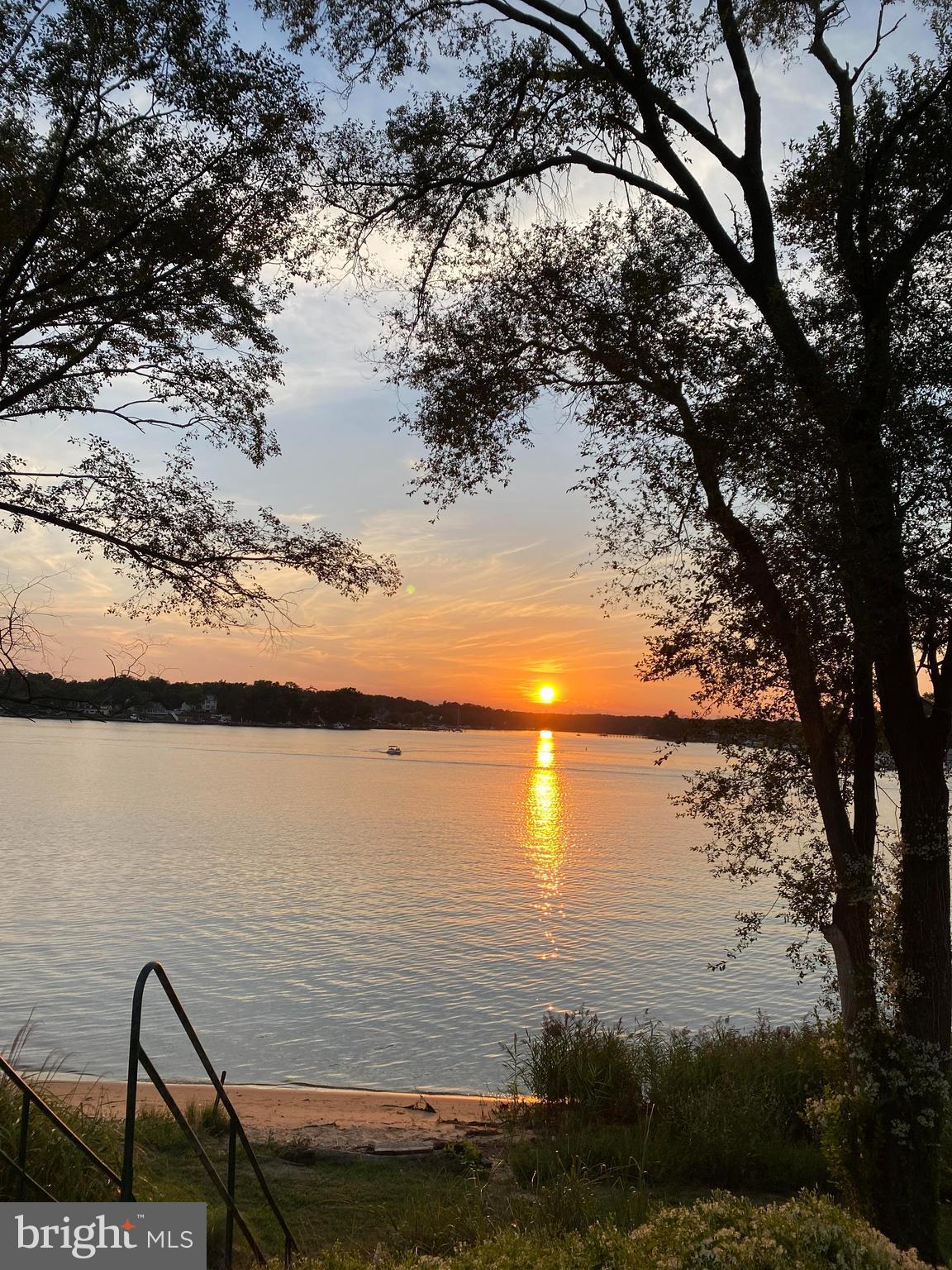 SUNSET BEACH - Residential