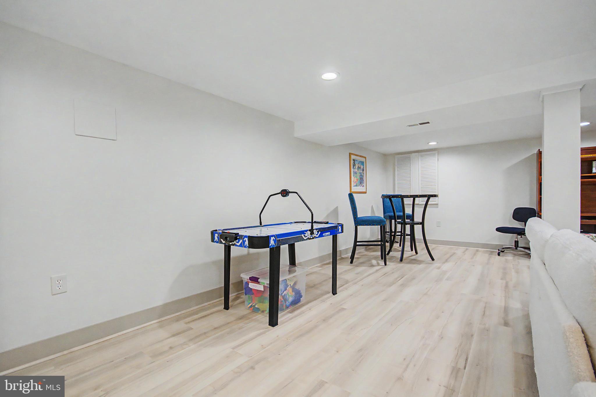 SUNSET BEACH - Residential