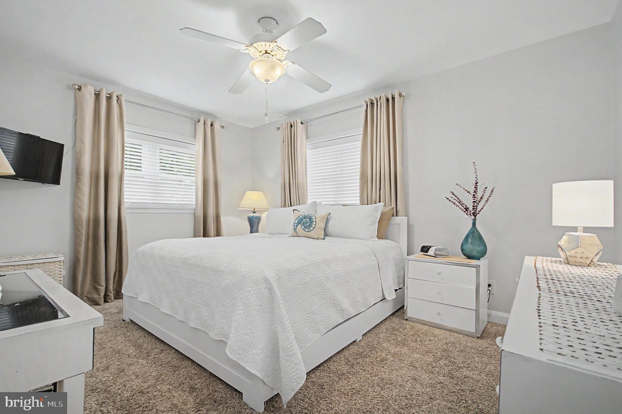 SUNSET BEACH - Residential