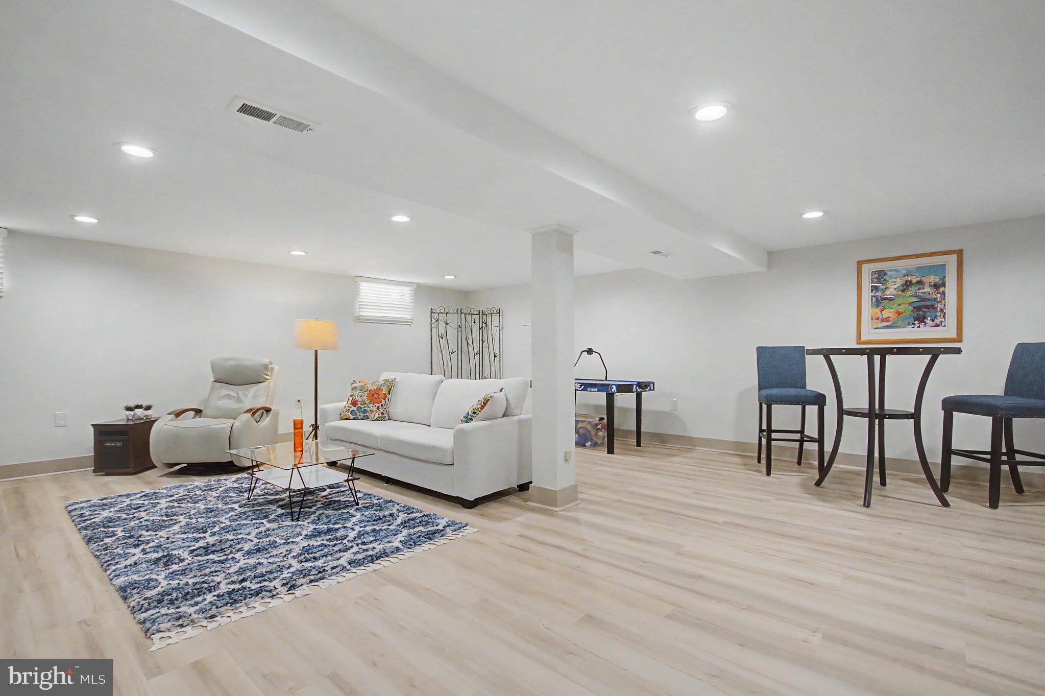 SUNSET BEACH - Residential