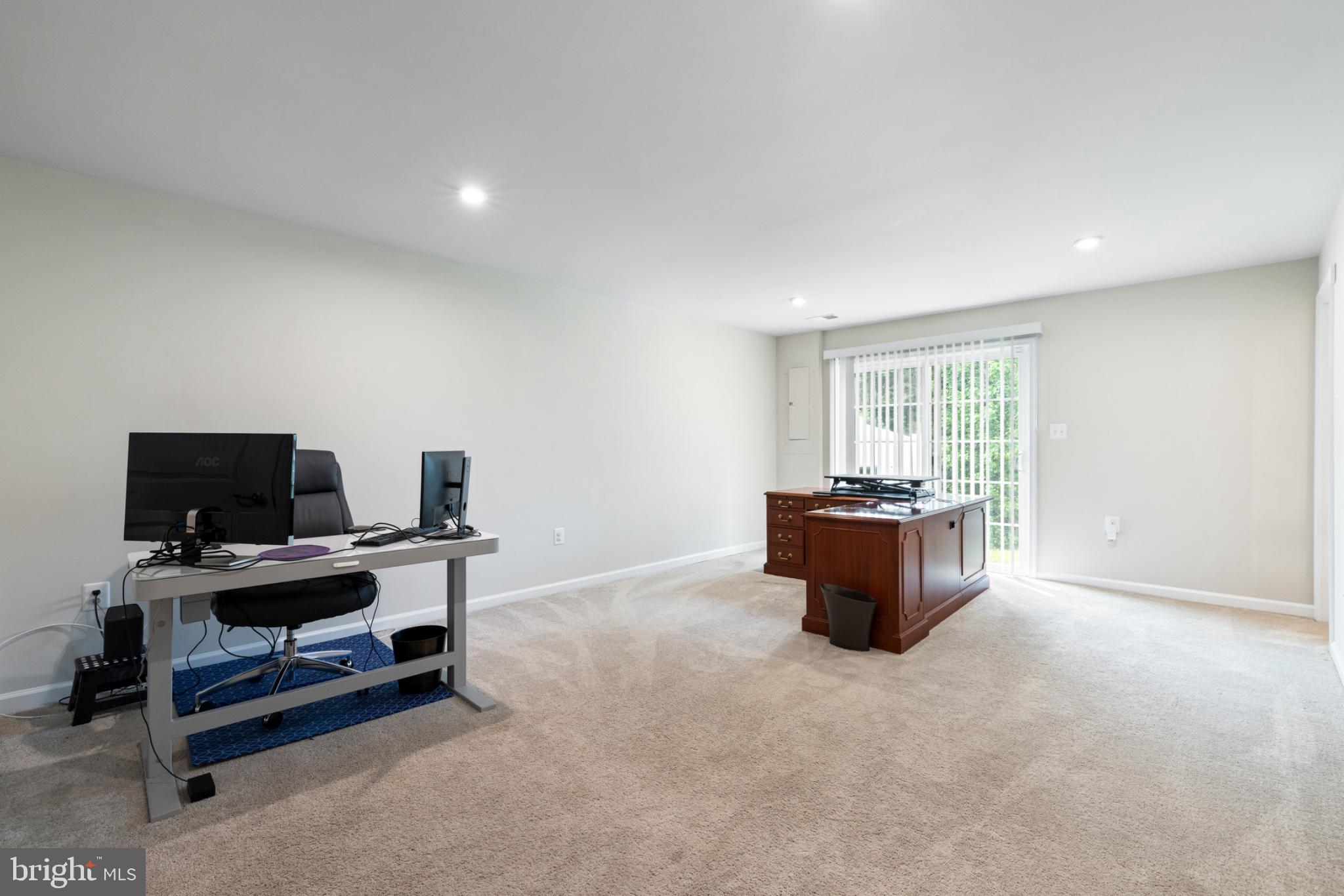THE VILLAGE AT COURTHOUSE COMMONS - Residential