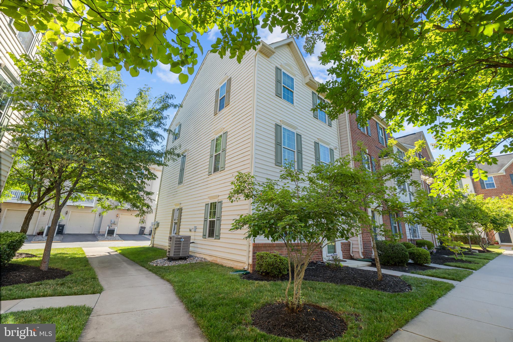 HEATHCOTE COMMONS - Residential