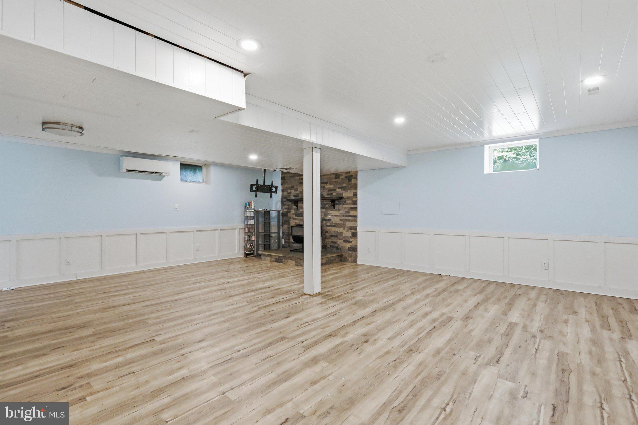 SUNSHINE ACRES - Residential
