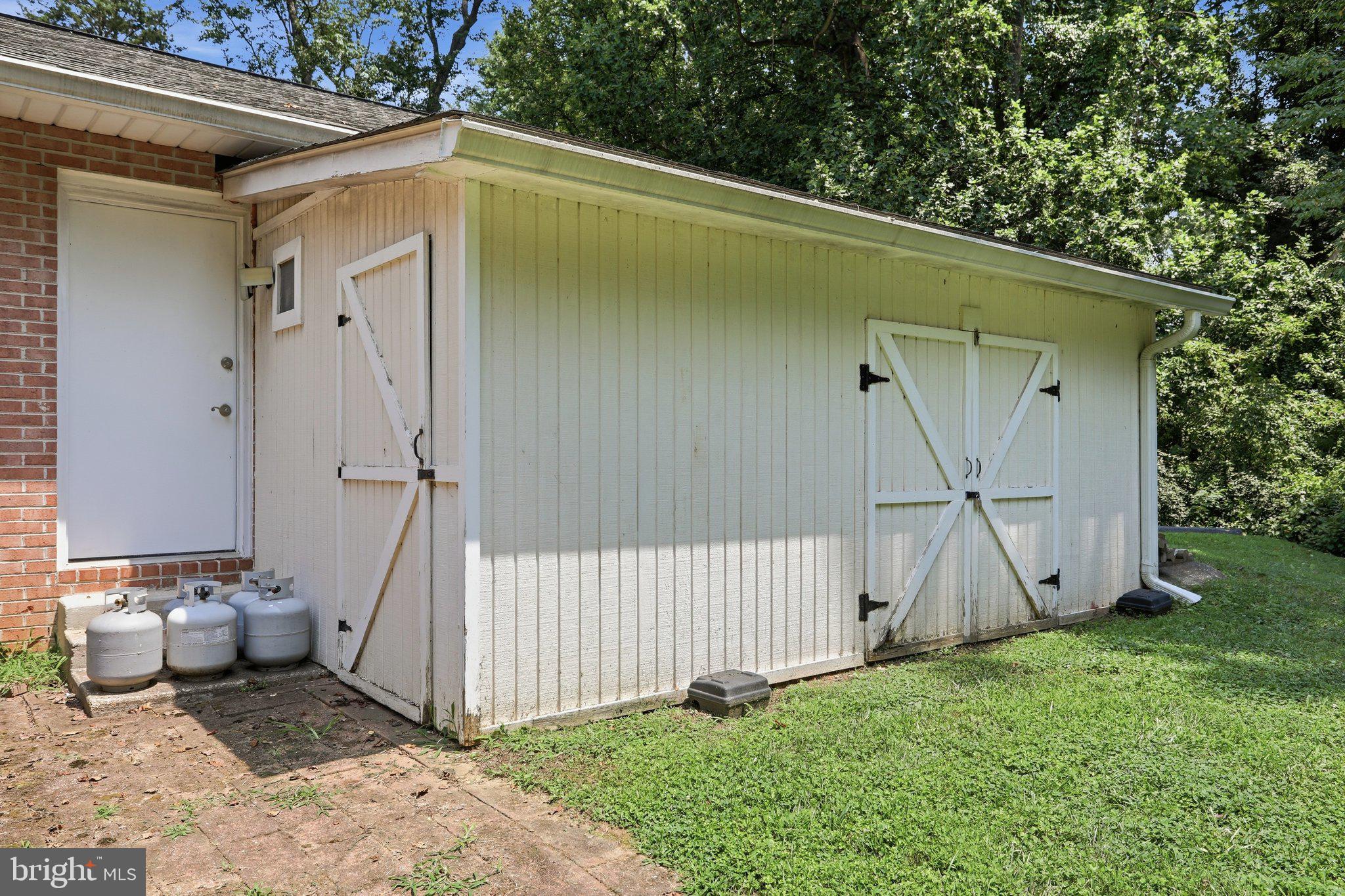 SUNSHINE ACRES - Residential