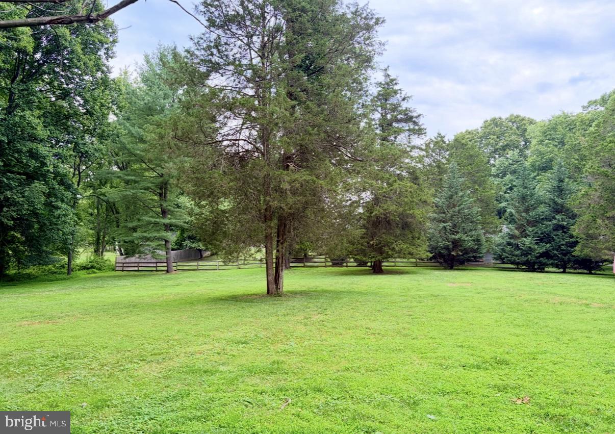 SUNSHINE ACRES - Residential