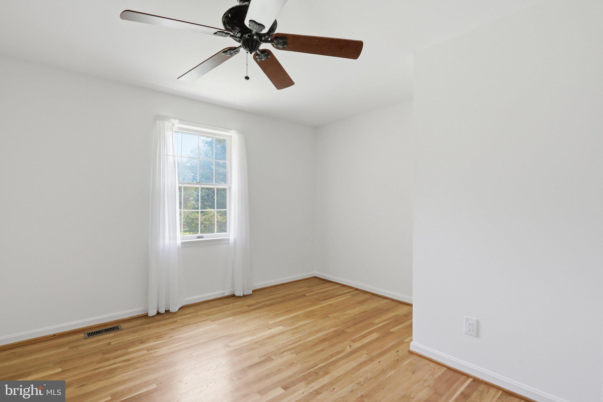 SUNSHINE ACRES - Residential
