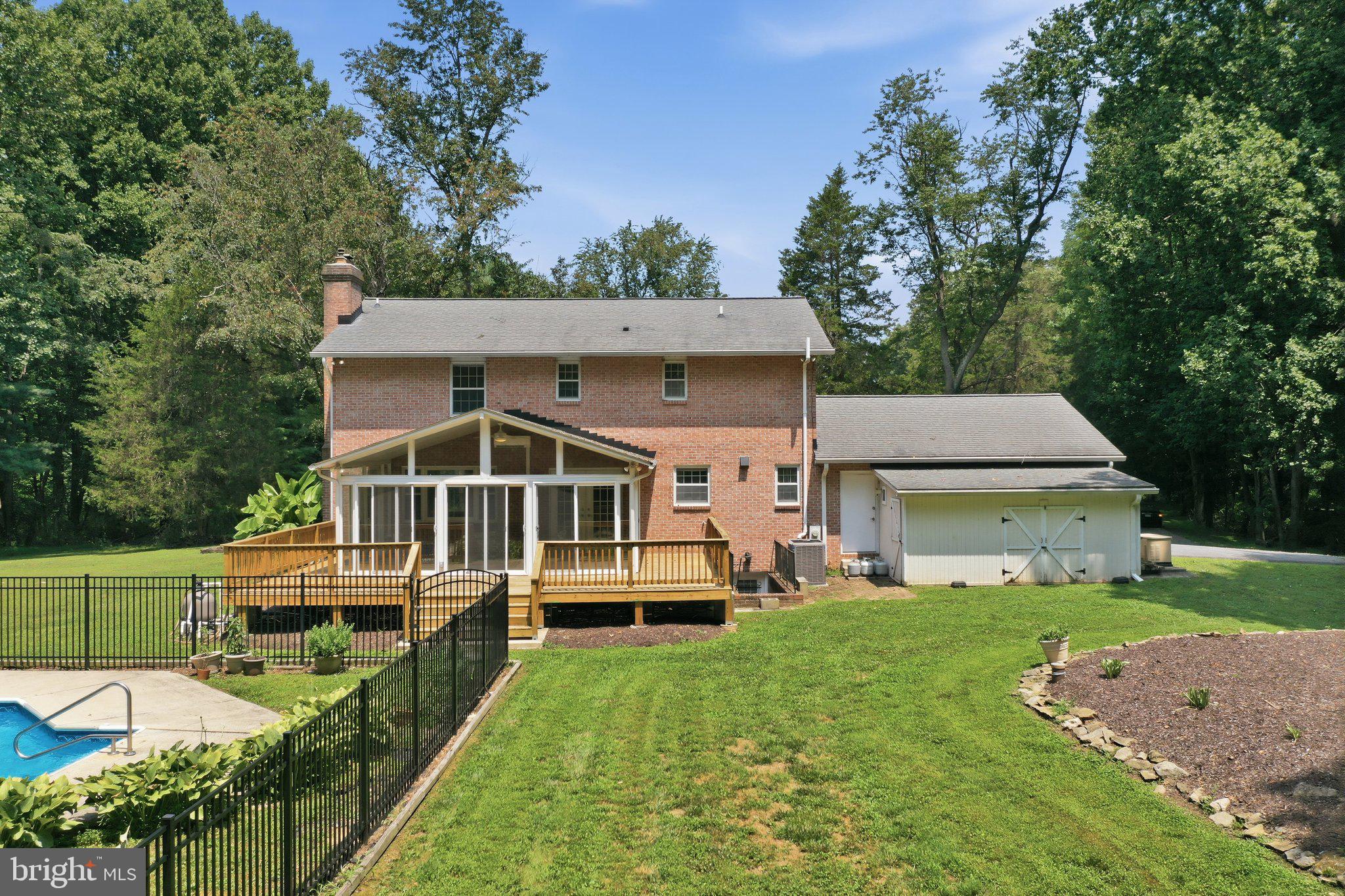 SUNSHINE ACRES - Residential