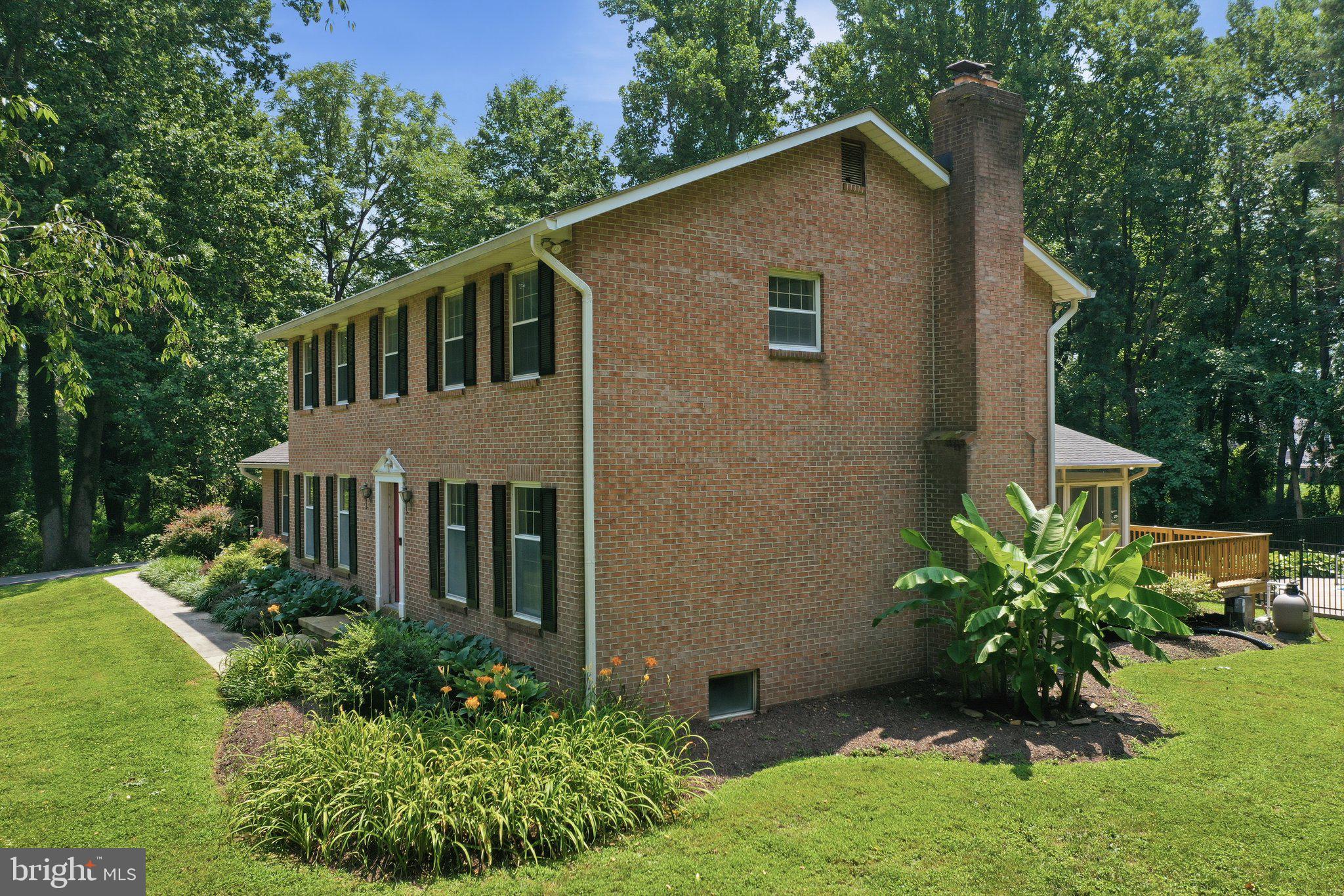 SUNSHINE ACRES - Residential