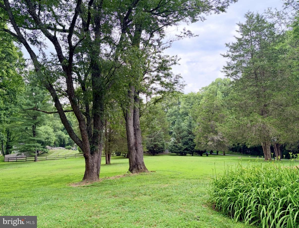 SUNSHINE ACRES - Residential