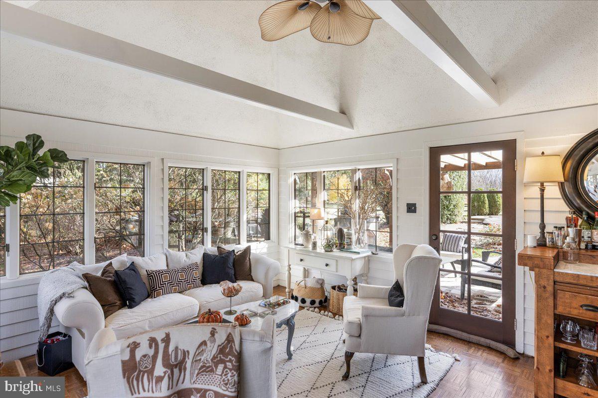 SOLEBURY FARMS EST - Residential