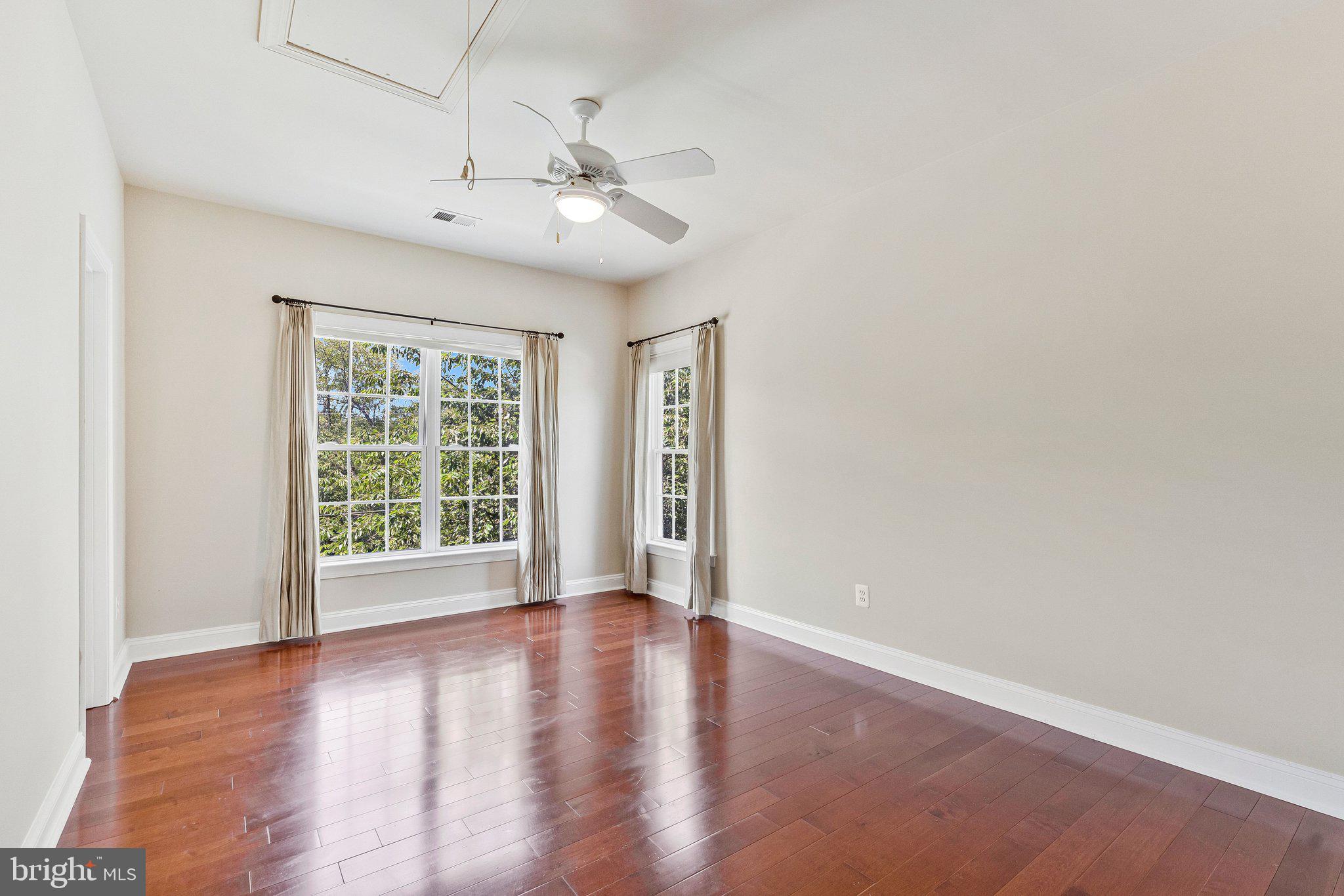 MORADA RIDGE - Residential