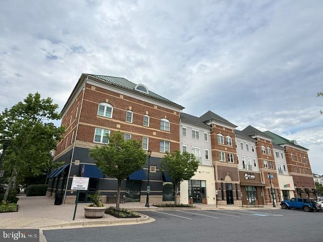 KING FARM VILLAGE - Residential
