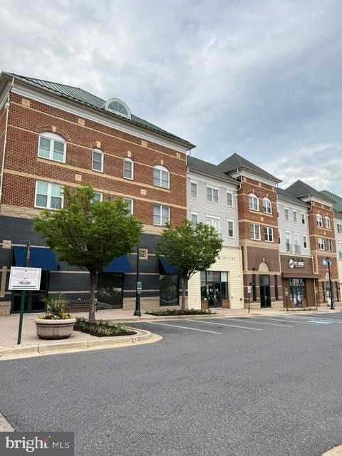 KING FARM VILLAGE - Residential