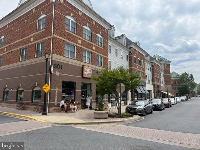 KING FARM VILLAGE - Residential