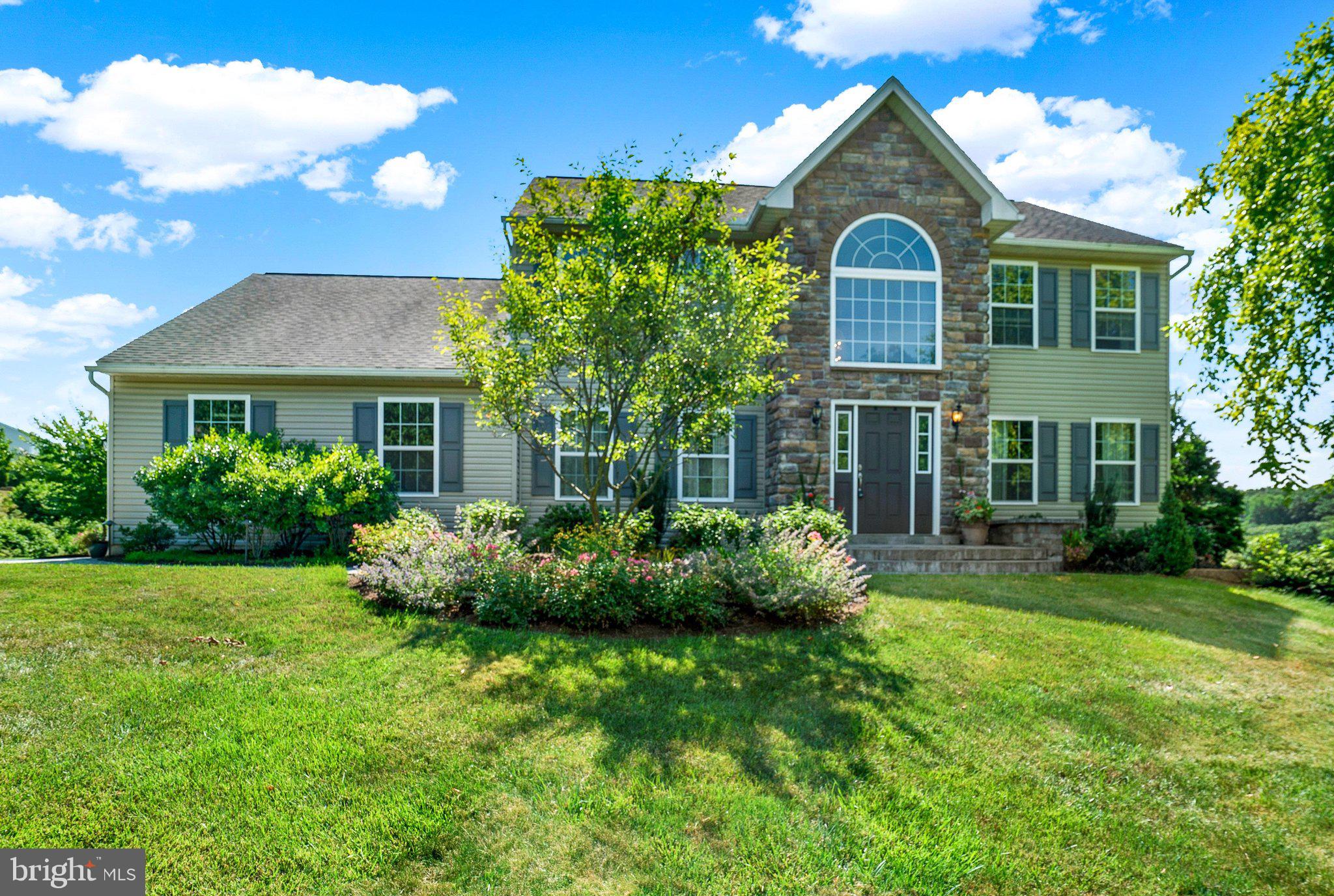 GOVERNORS POINTE - Residential