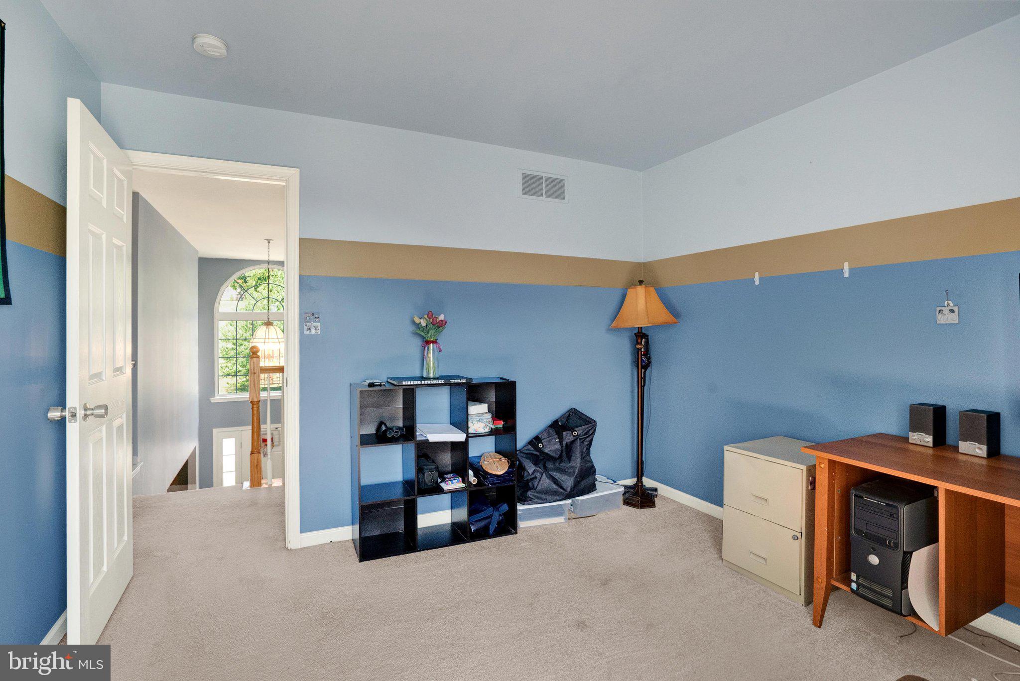 GOVERNORS POINTE - Residential