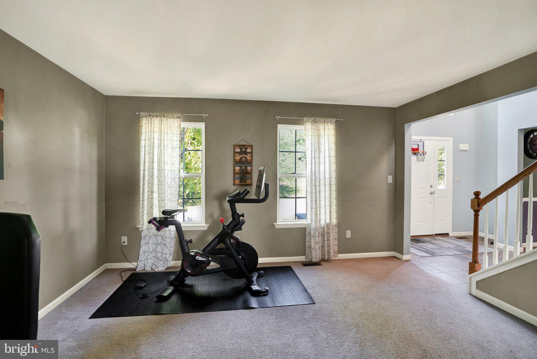GOVERNORS POINTE - Residential