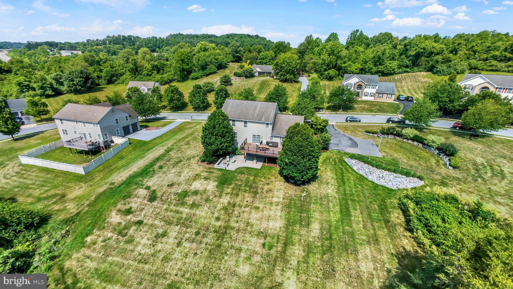 GOVERNORS POINTE - Residential
