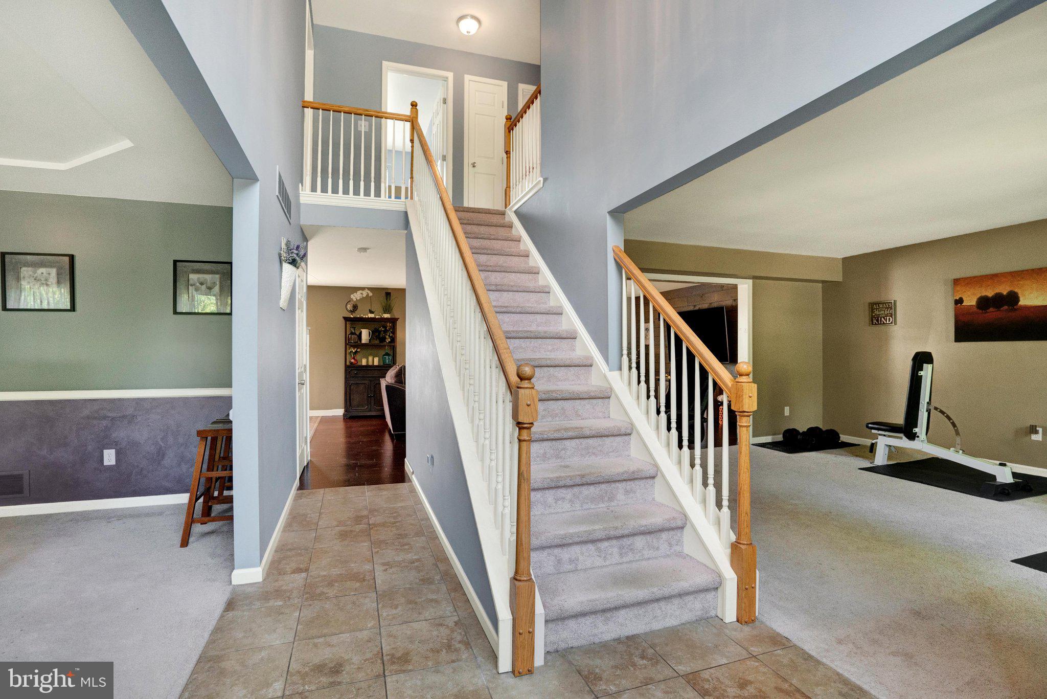 GOVERNORS POINTE - Residential