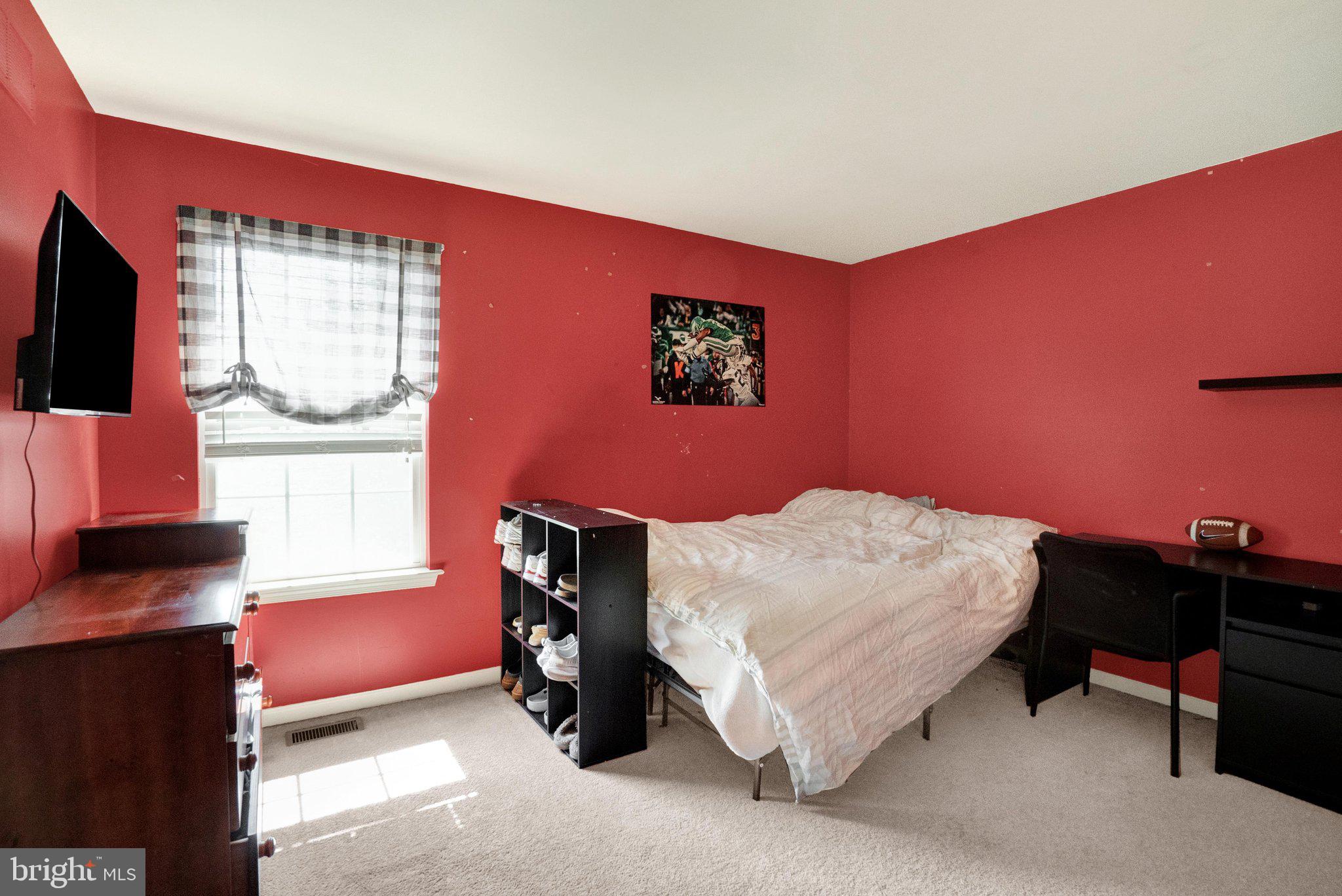 GOVERNORS POINTE - Residential