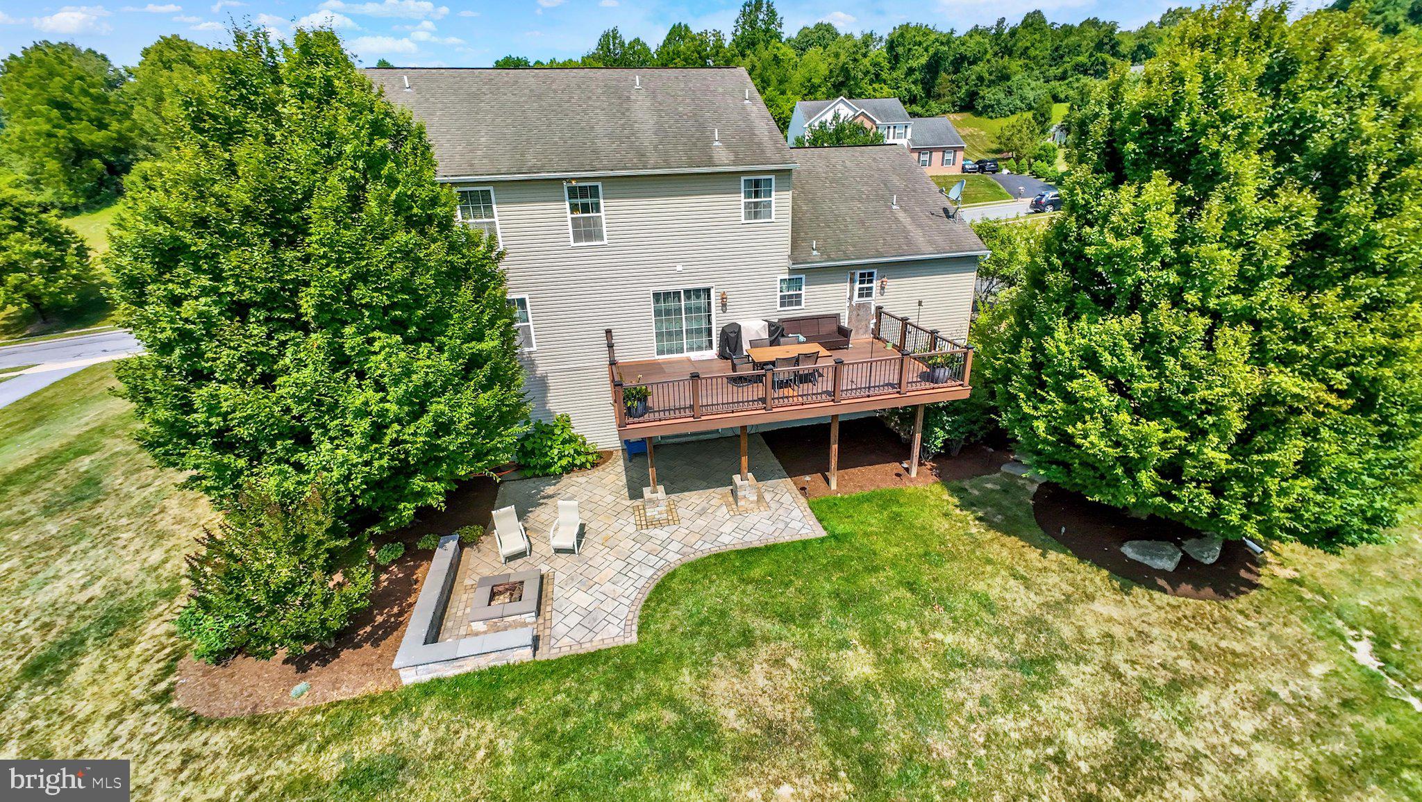 GOVERNORS POINTE - Residential