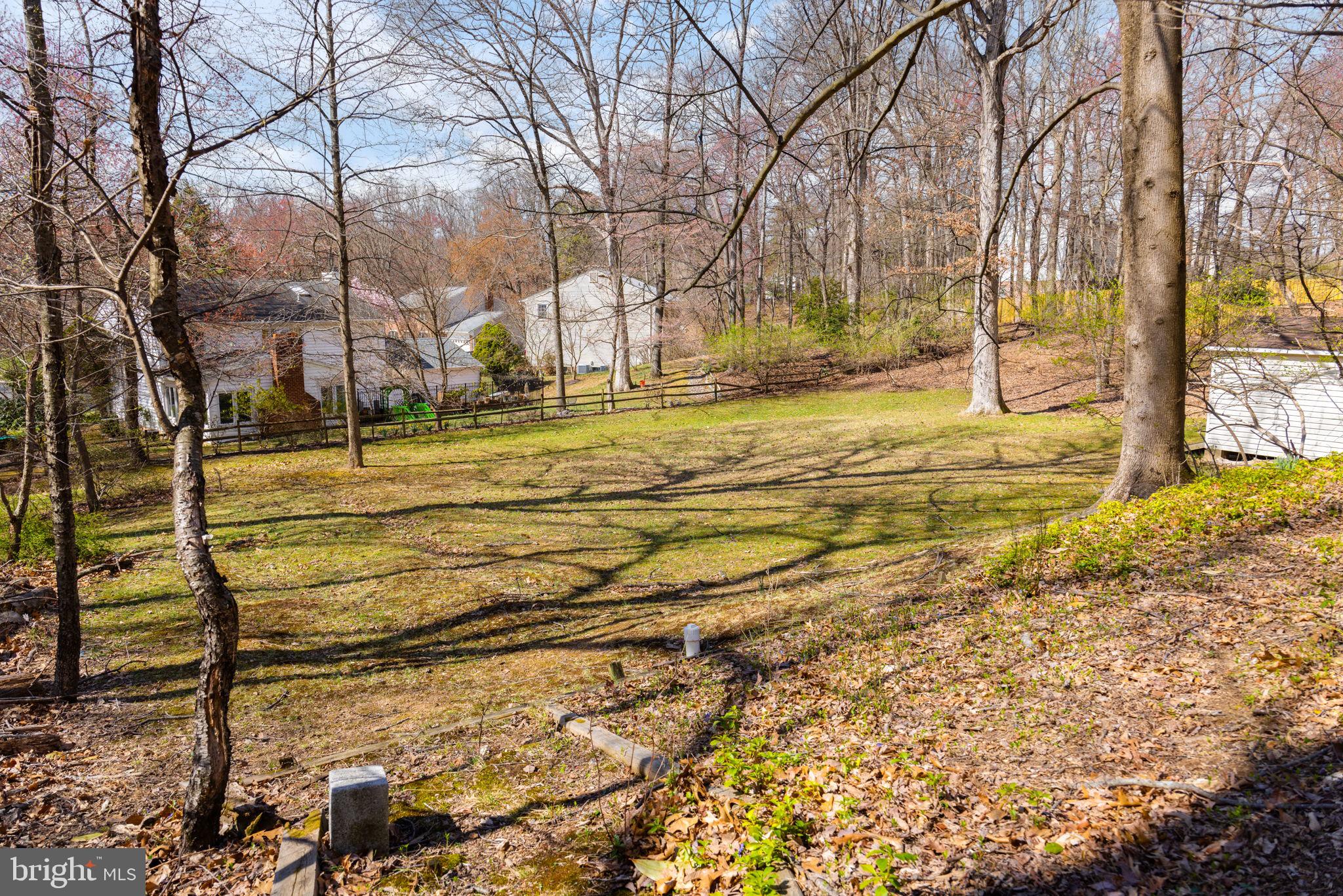 LAUREL RIDGE CROSSING - Residential