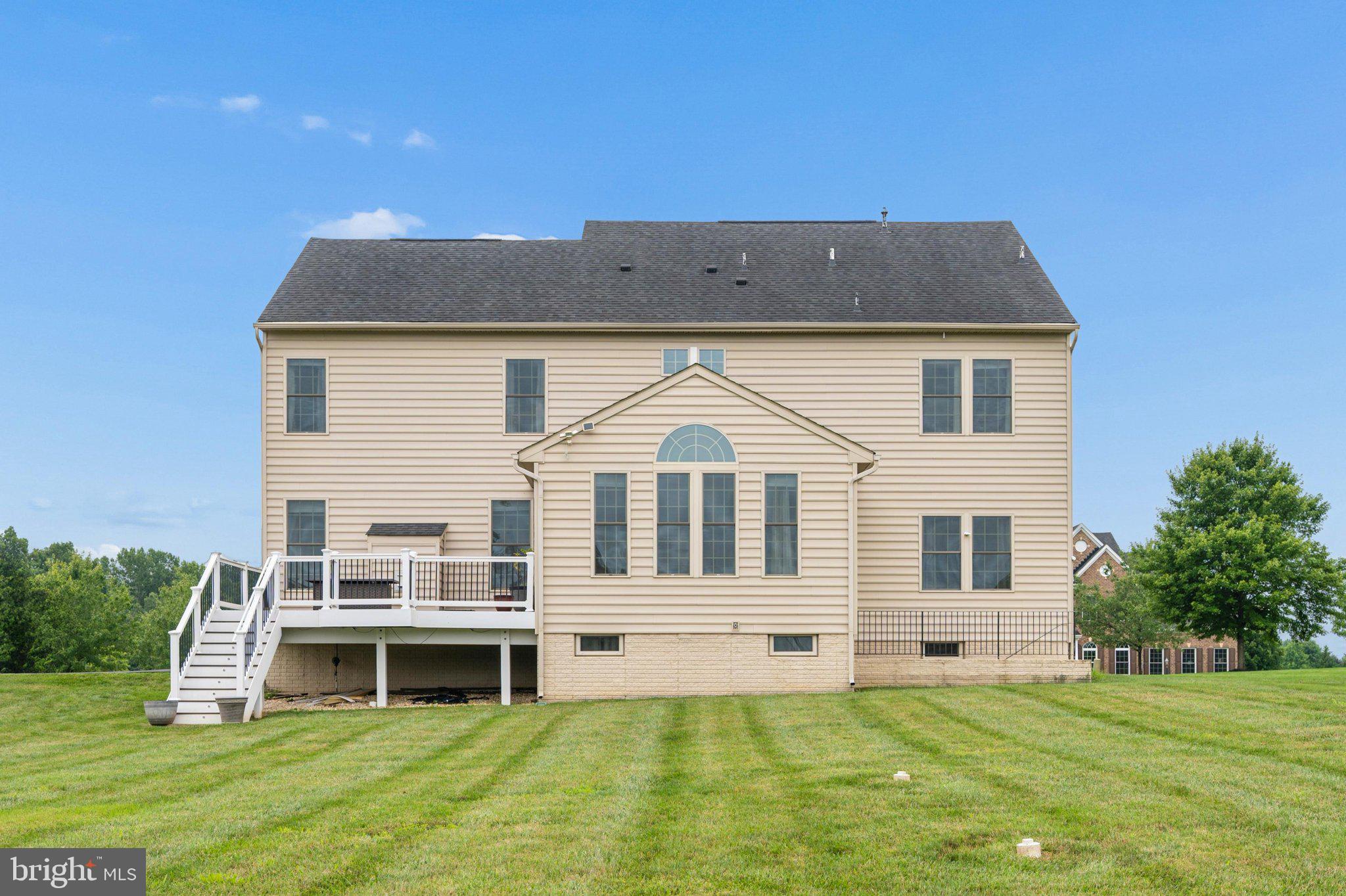 THE WARFIELDS - Residential