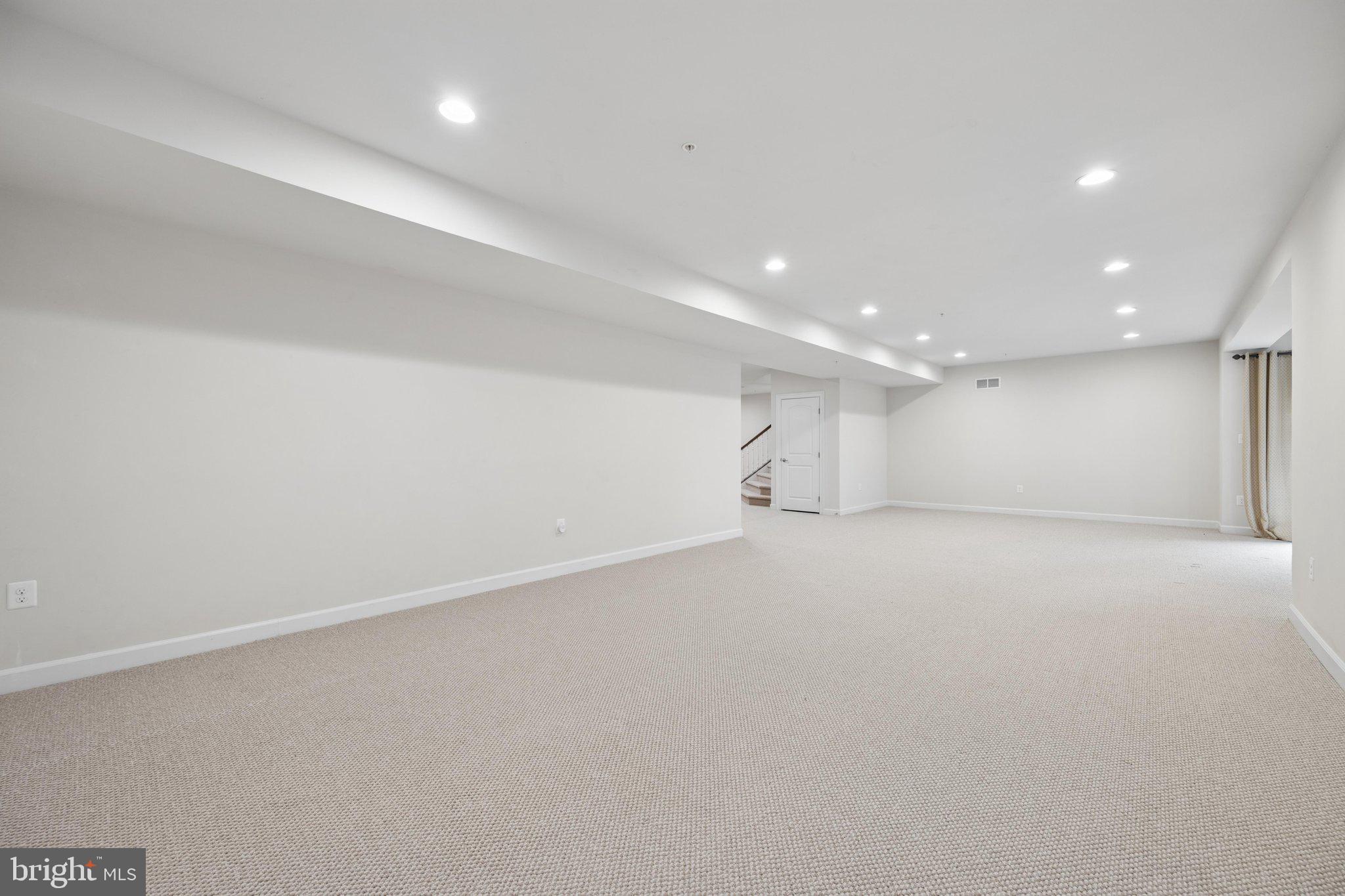 THE WARFIELDS - Residential